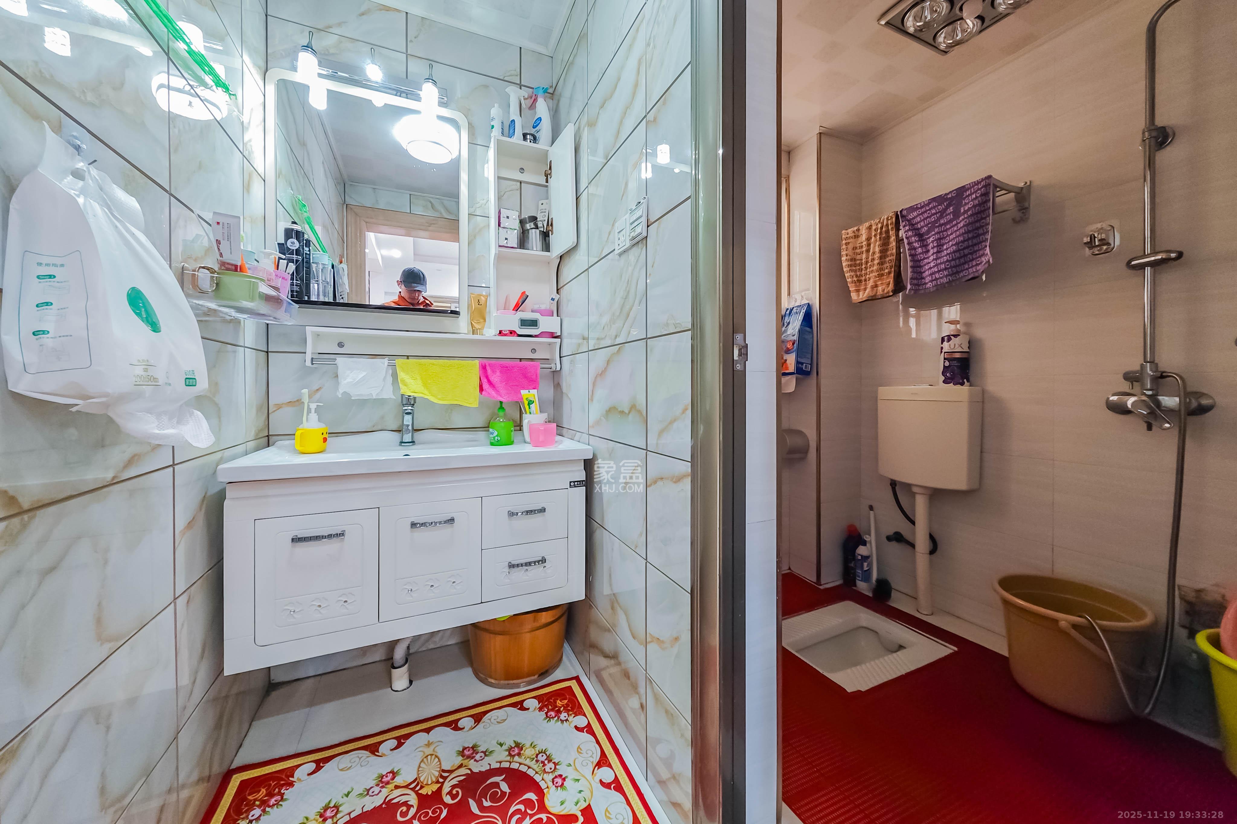 城市山水豪园（山水城市风景）  3室2厅2卫    135.0万其他