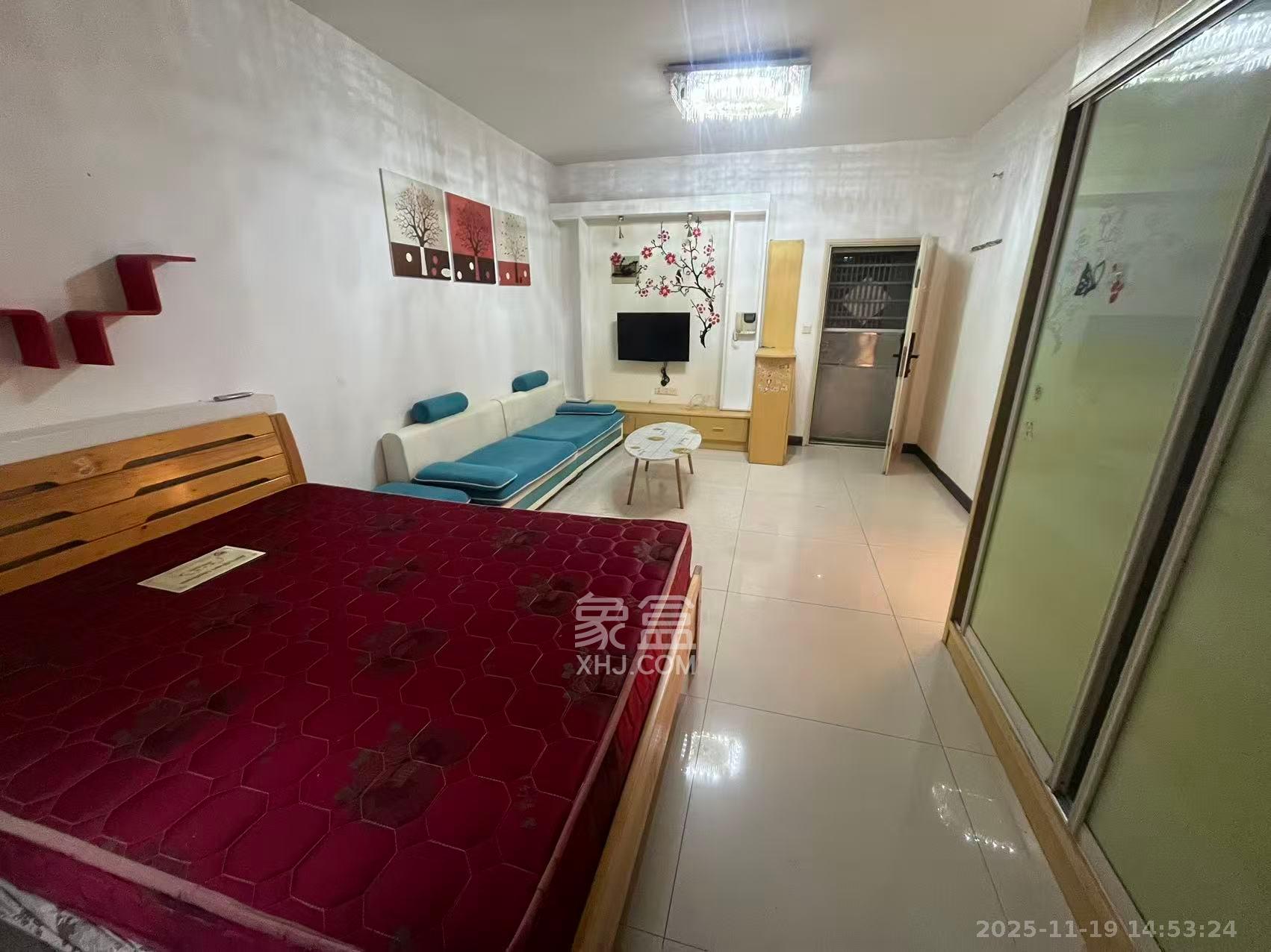 满庭芳小区  1室1厅1卫    1500.0元/月室内图