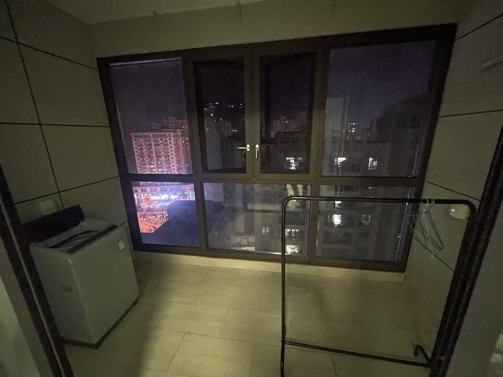 和谐家园(锦和广场) 1室1厅1卫 1900.0元/月 和谐家园(锦和广场) 1室1厅1卫 1900.0元/月室内图