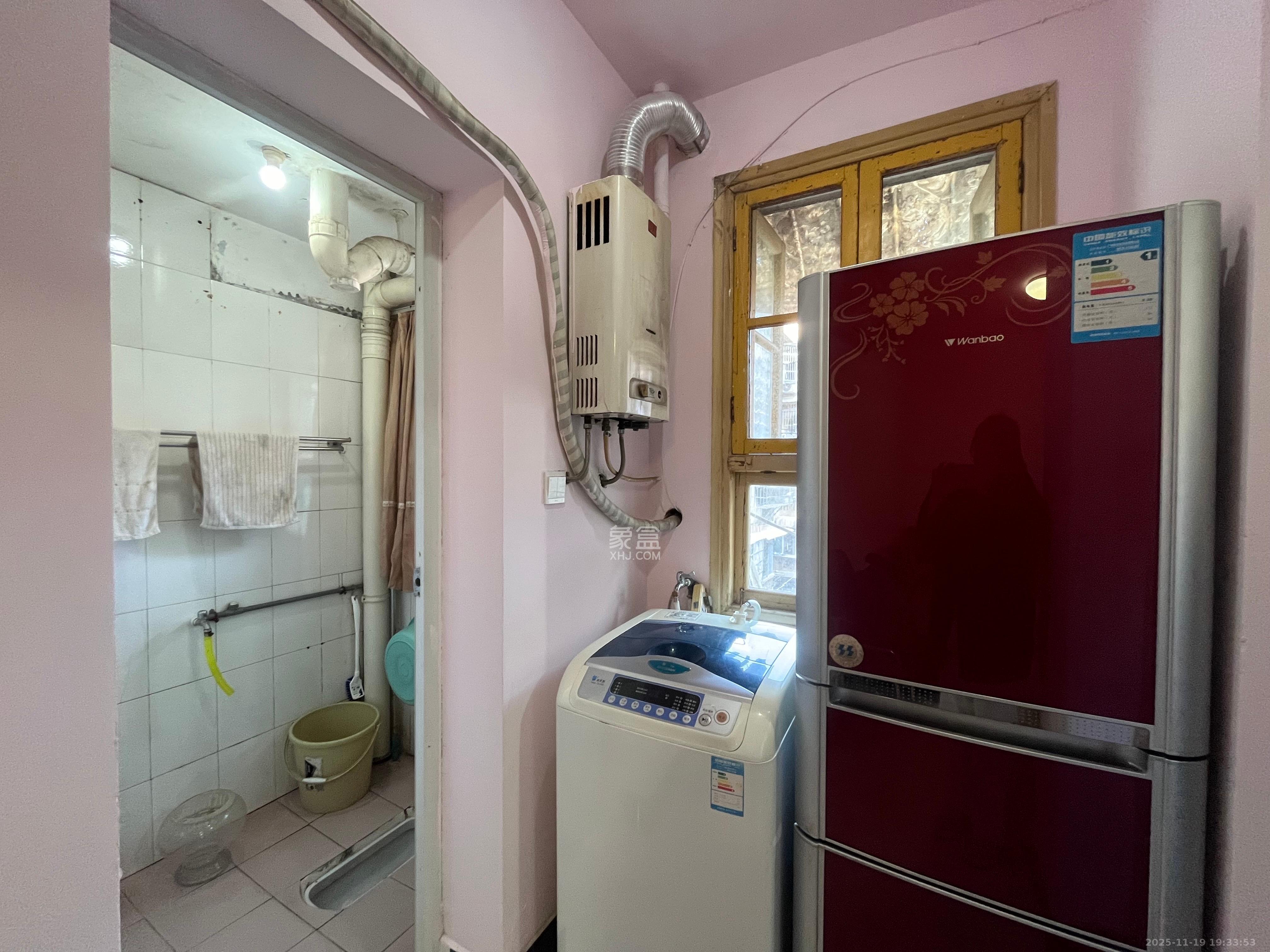 富康小区(富康花园) 2室1厅1卫 1300.0元/月 富康小区(富康花园) 2室1厅1卫 1300.0元/月室内图