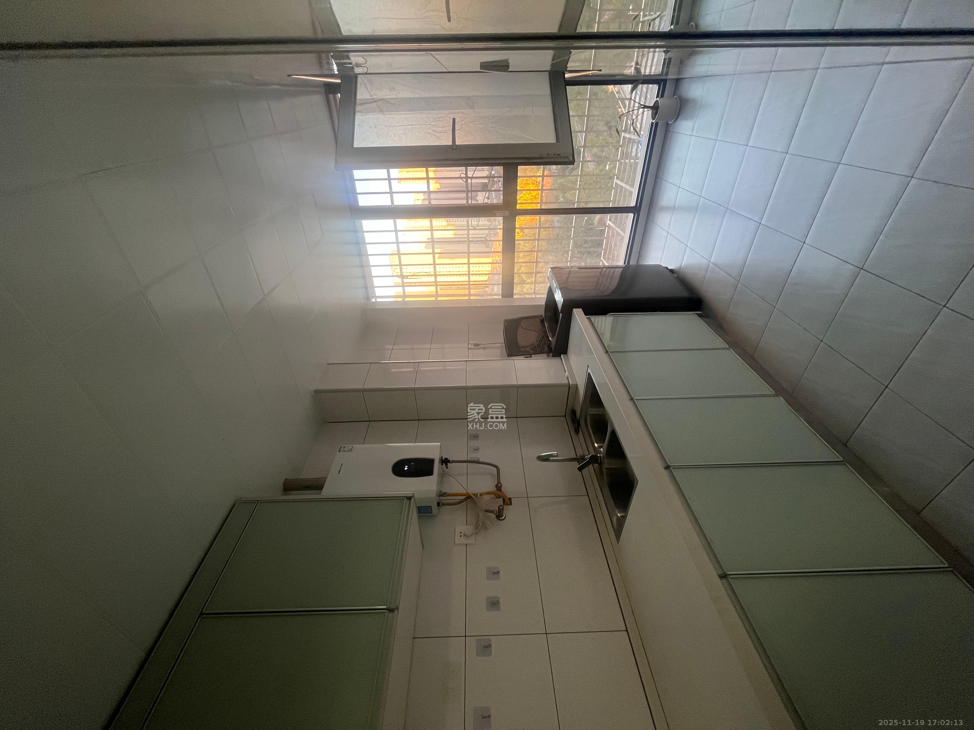 嘉荣苑 1室1厅1卫 1400.0元/月 嘉荣苑 1室1厅1卫 1400.0元/月室内图