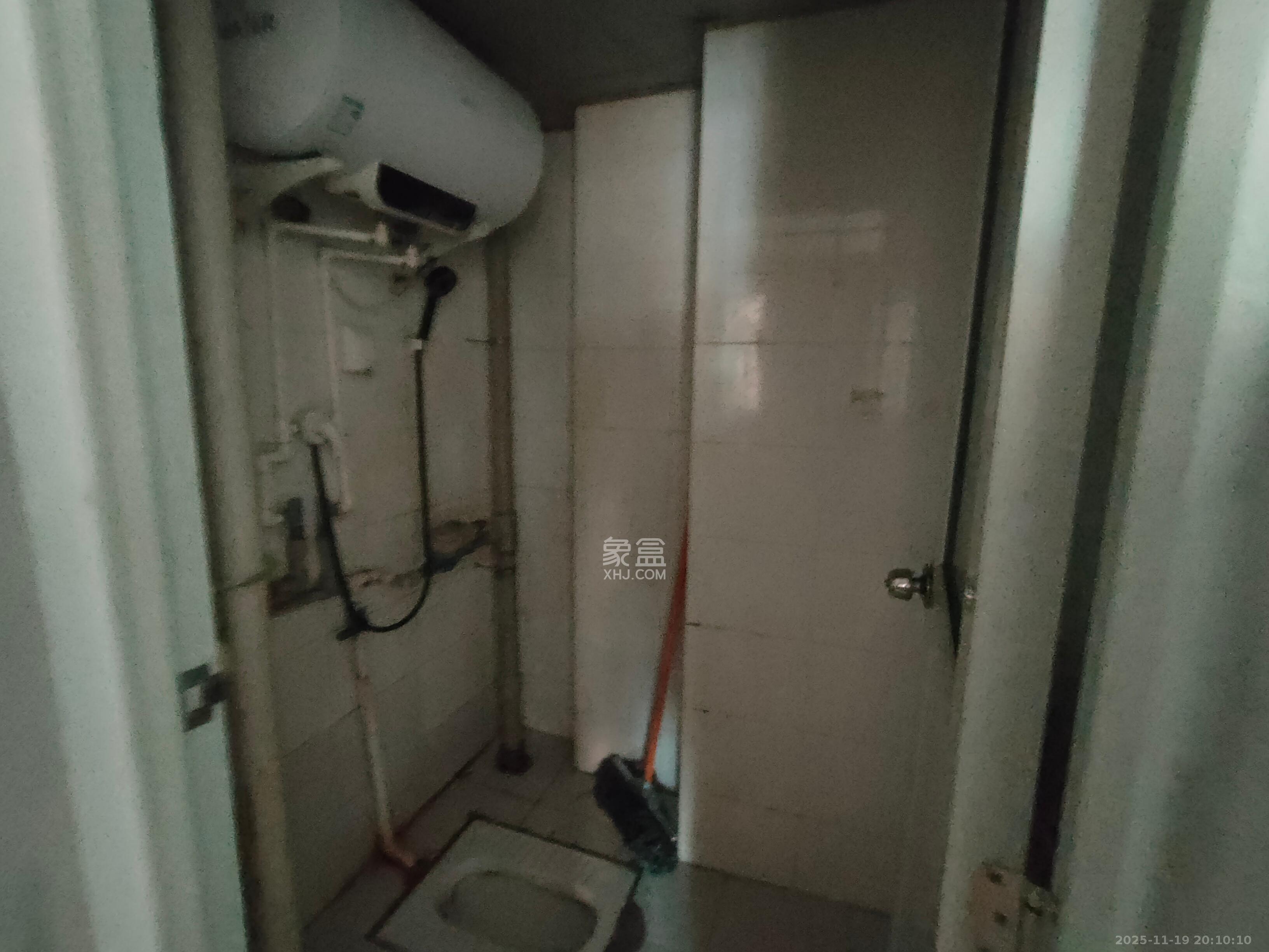 桔园小区卫技新村  1室1厅1卫    900.0元/月室内图