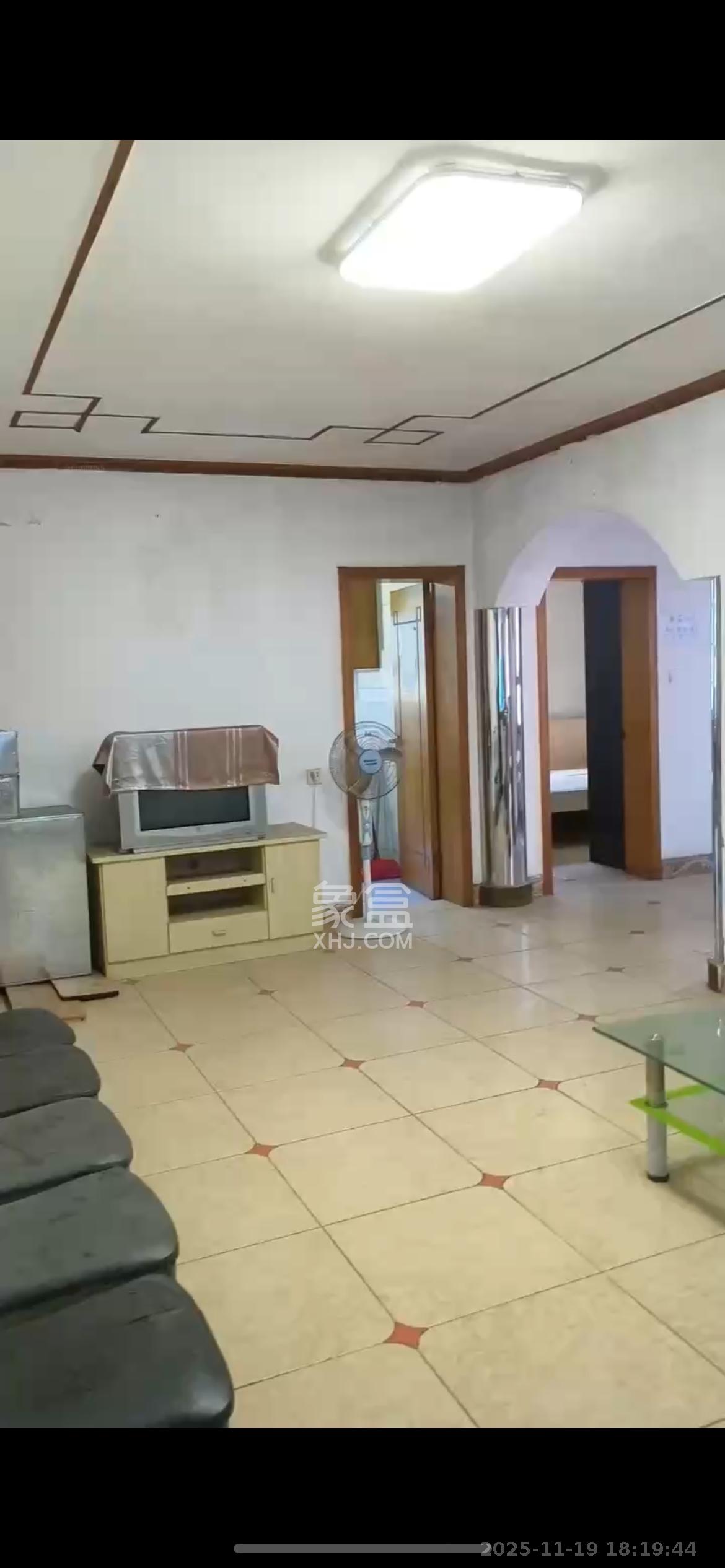 书苑花园(书院花园) 2室1厅1卫 1300.0元/月 书苑花园(书院花园) 2室1厅1卫 1300.0元/月室内图