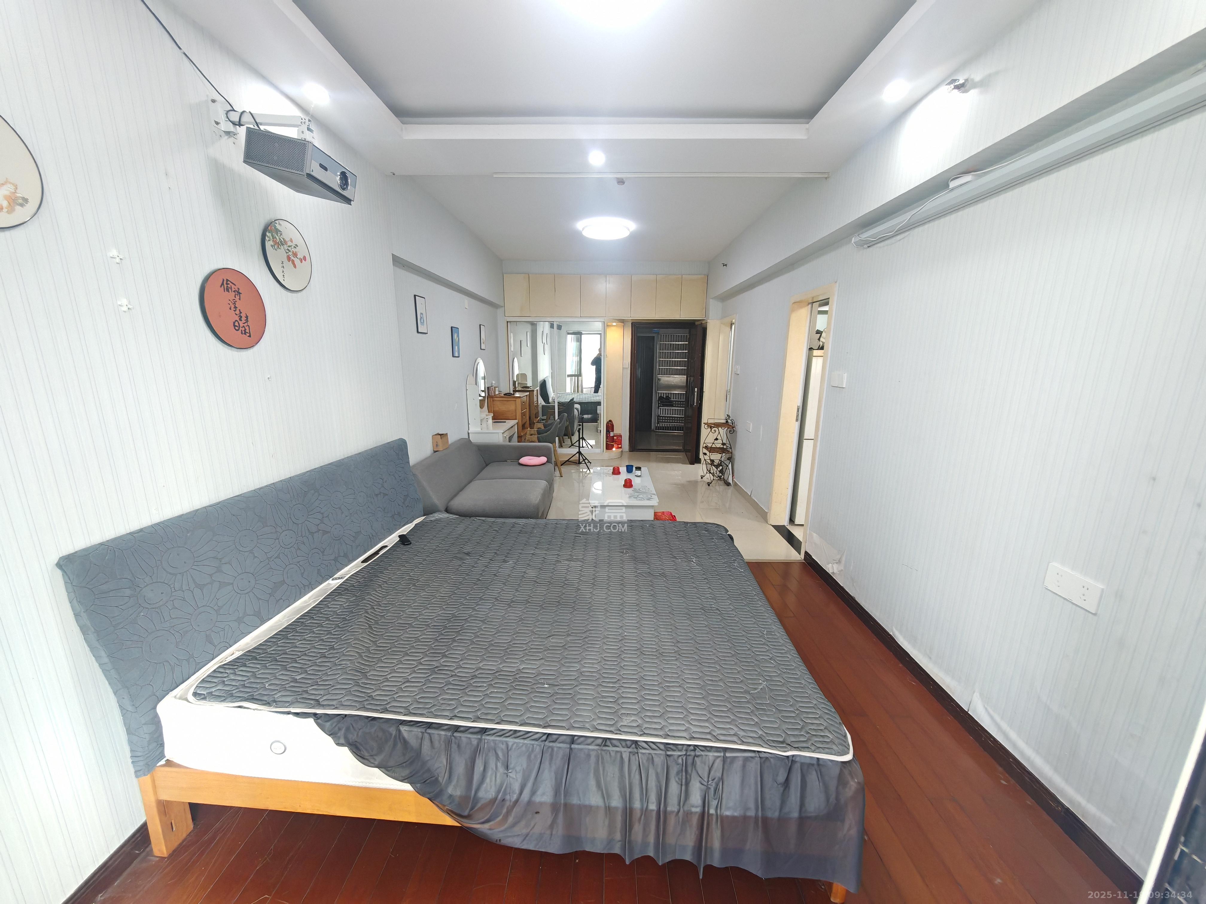 汀兰雅苑  1室0厅0卫    2000.0元/月