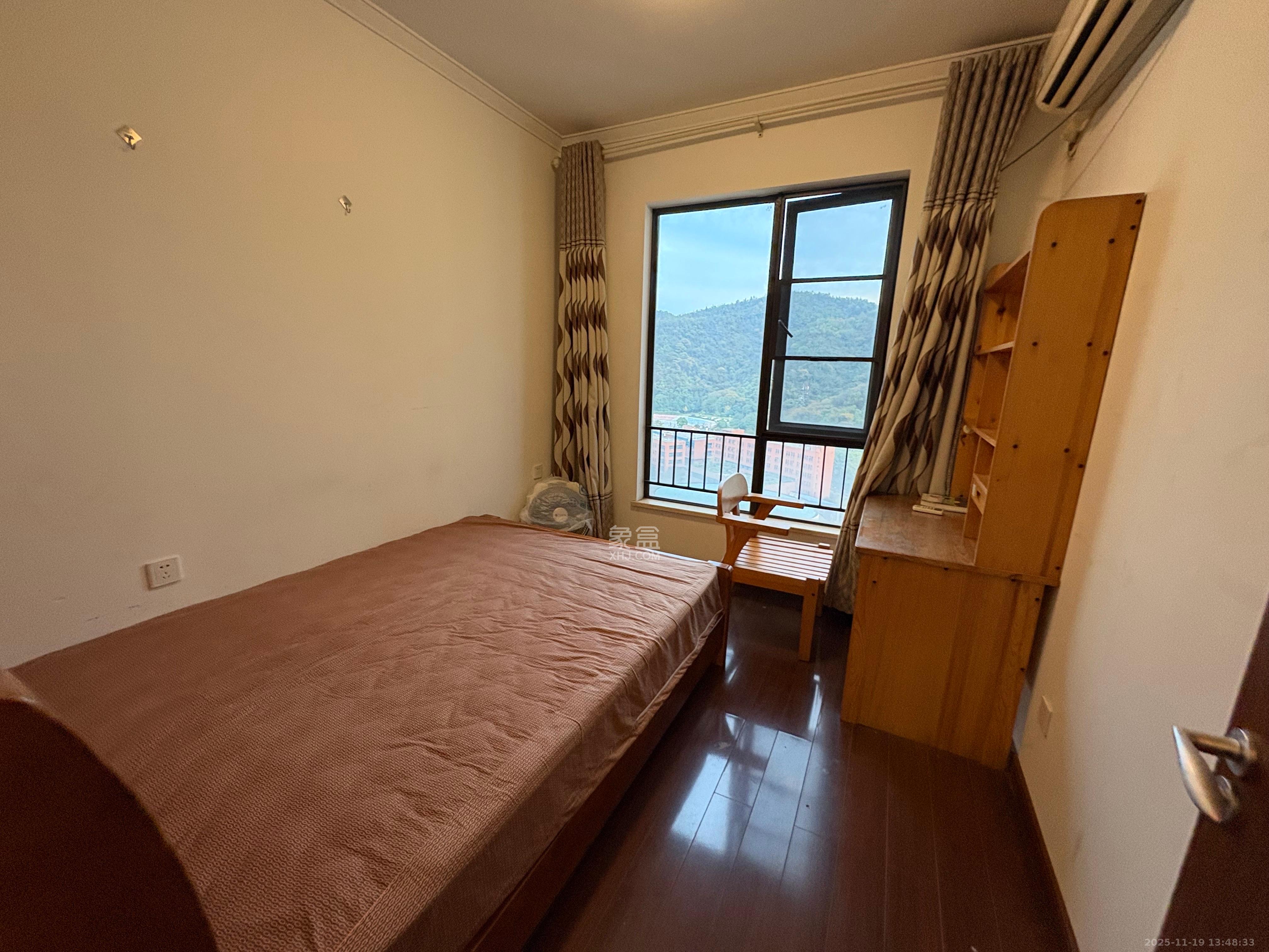 万科里梅溪郡 1室2厅1卫 3500.0元/月 万科里梅溪郡 1室2厅1卫 3500.0元/月室内图