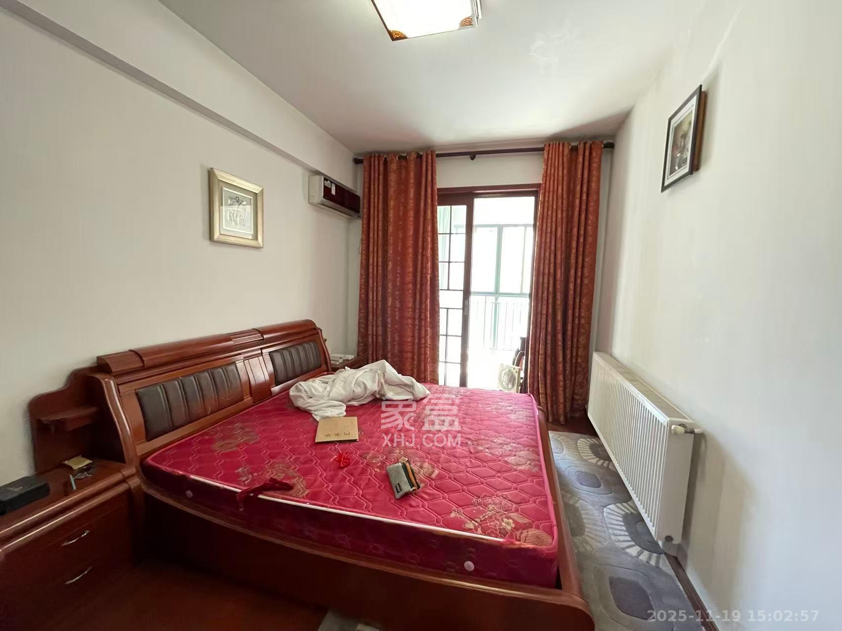 天城尚品 5室2厅2卫 5000.0元/月 天城尚品 5室2厅2卫 5000.0元/月室内图