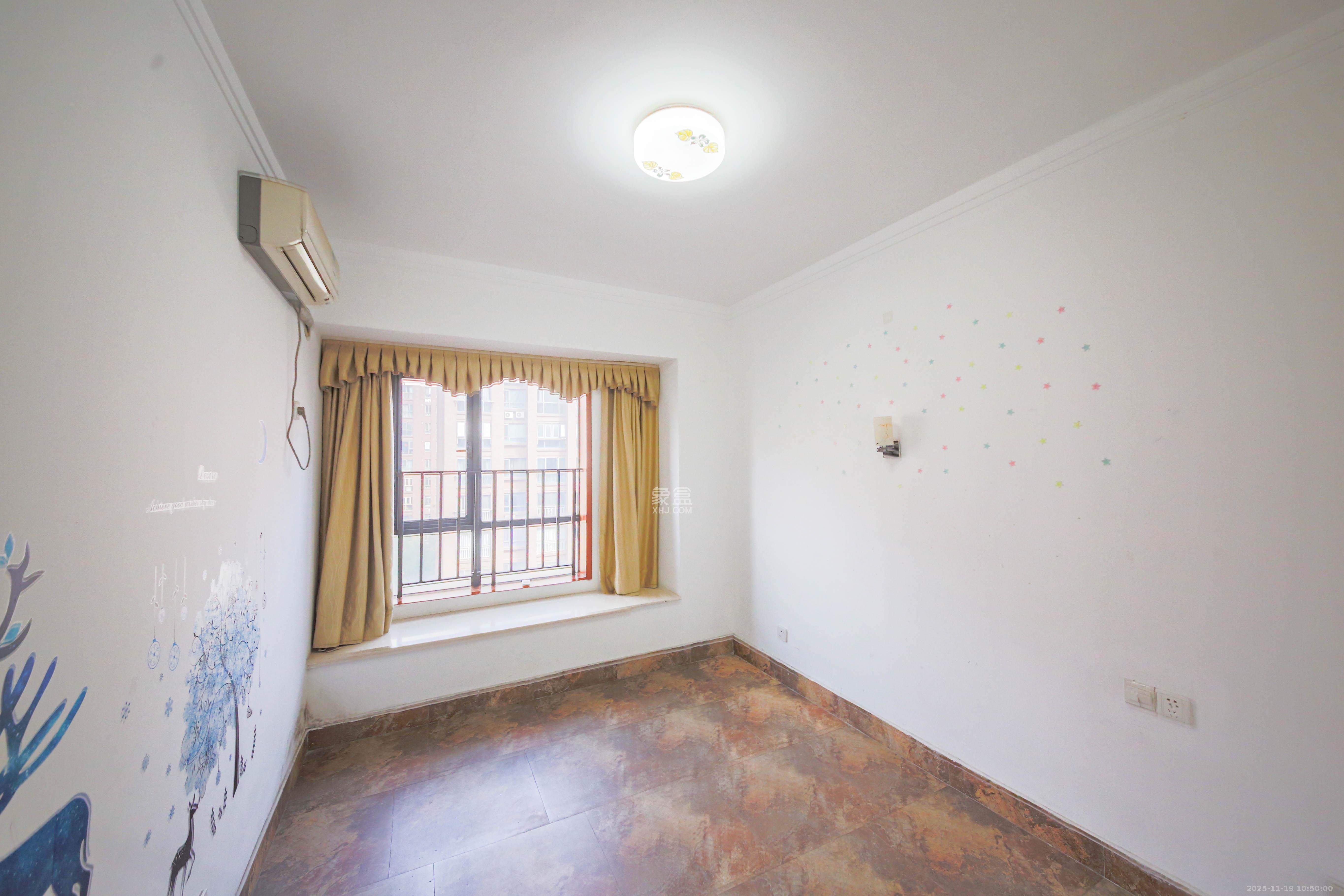 奥林匹克花园 3室2厅2卫 113.0万 奥林匹克花园 3室2厅2卫 113.0万卧室