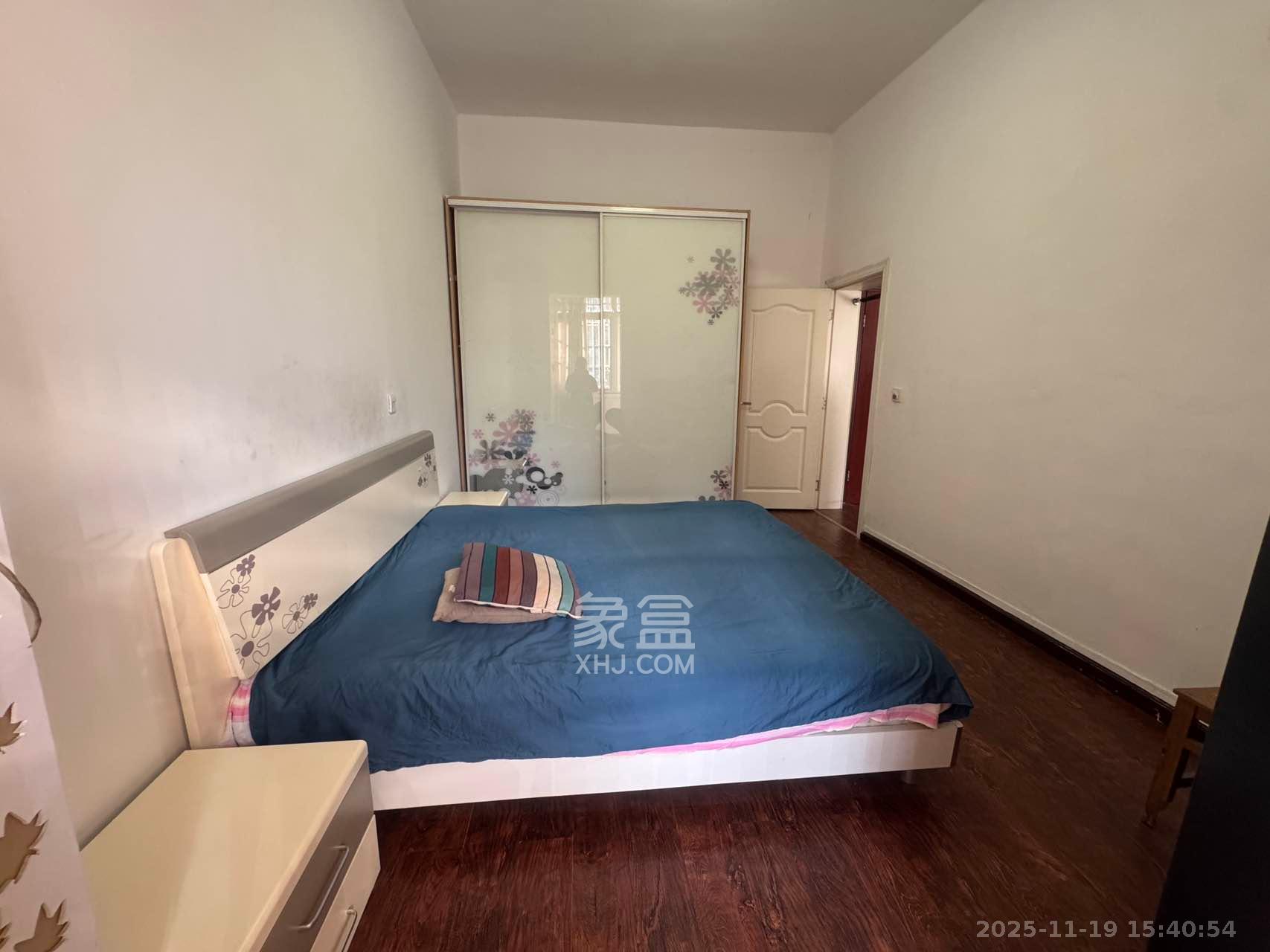 二机小区  1室1厅1卫    1200.0元/月室内图