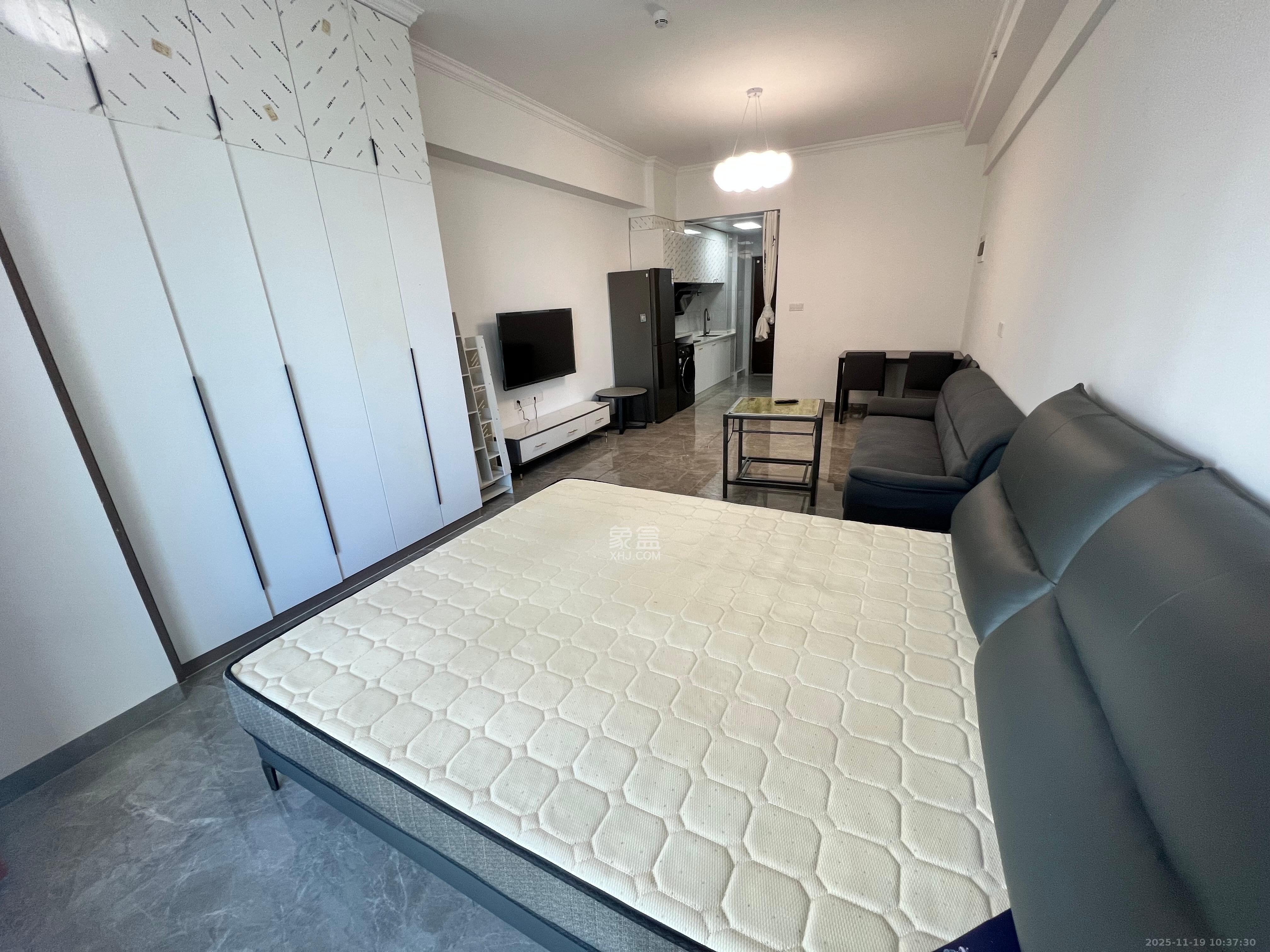 梅溪湖金茂湾 1室1厅1卫 1800.0元/月 梅溪湖金茂湾 1室1厅1卫 1800.0元/月室内图