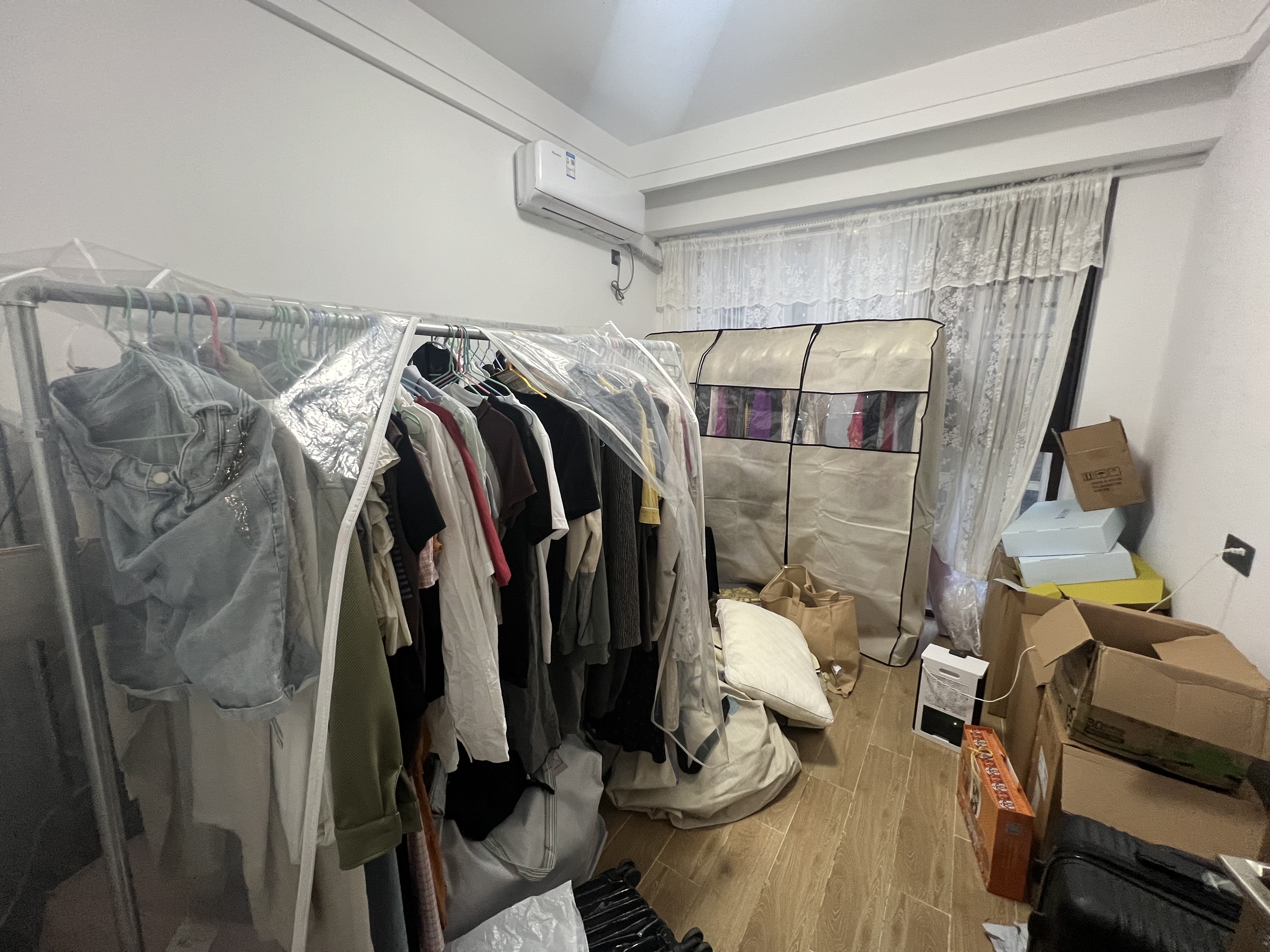 海航豪庭南苑 3室2厅2卫 5000.0元/月 海航豪庭南苑 3室2厅2卫 5000.0元/月室内图