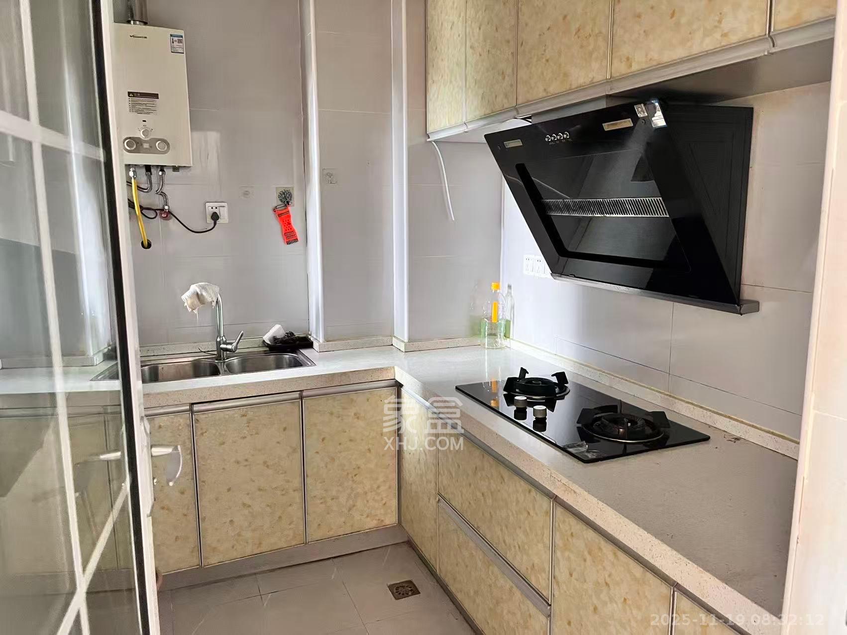 优山美地  2室1厅1卫    2000.0元/月室内图