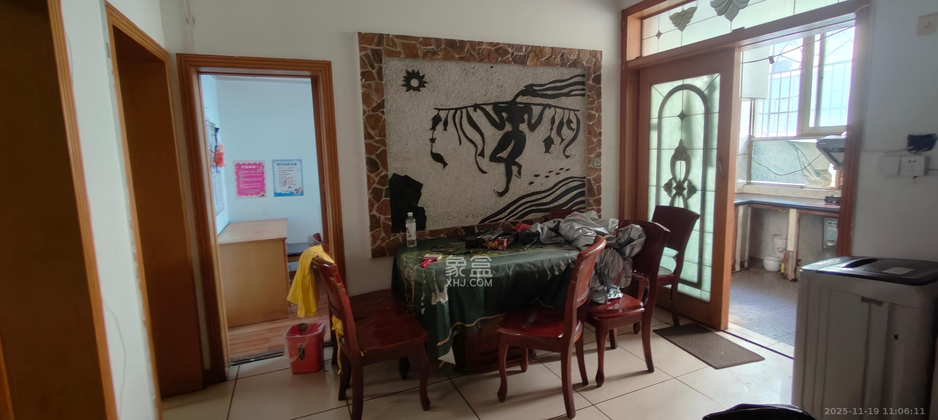 上麻园岭散盘  3室1厅1卫    2300.0元/月