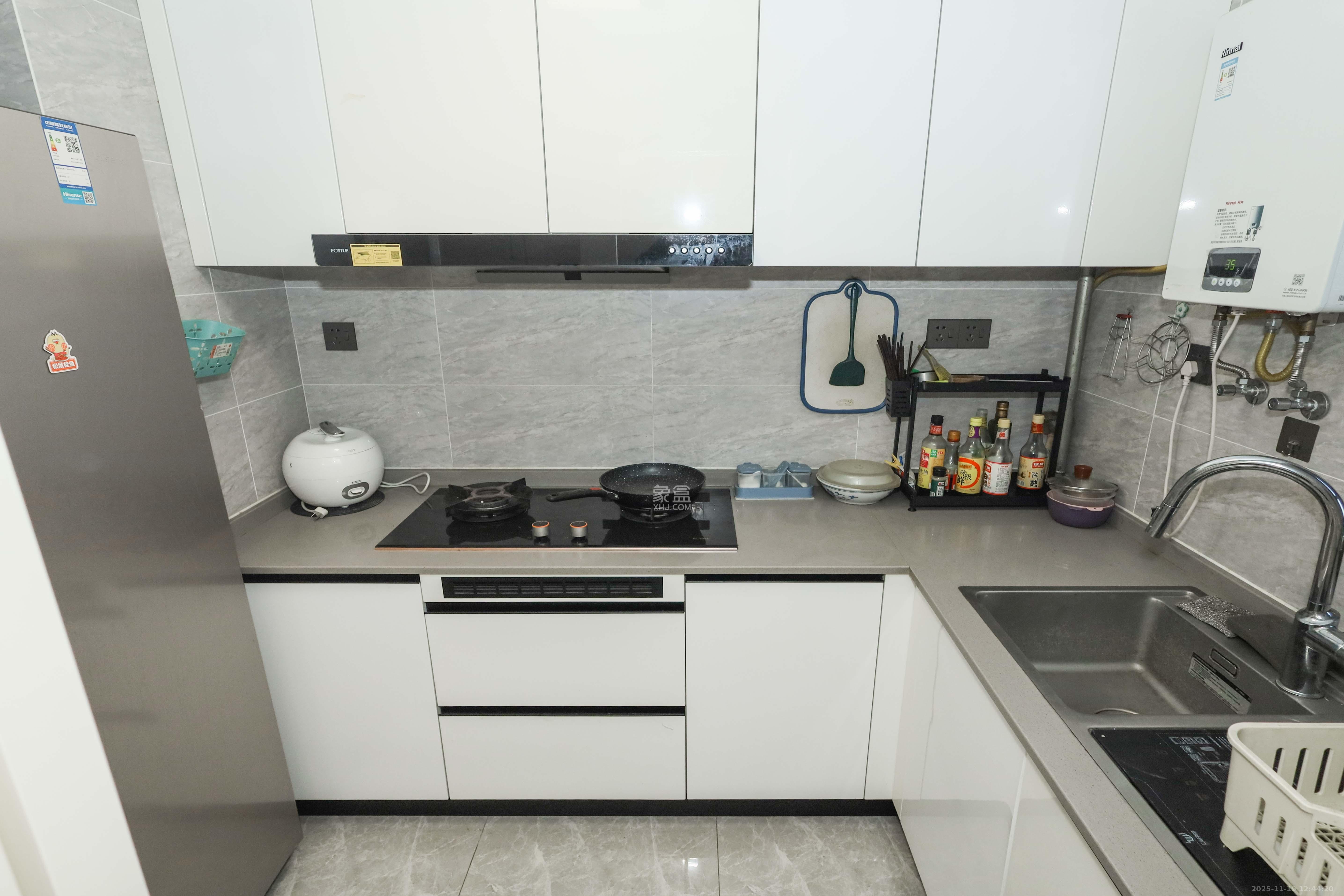 万科金色梦想B区 3室2厅2卫 145.0万 万科金色梦想B区 3室2厅2卫 145.0万厨房