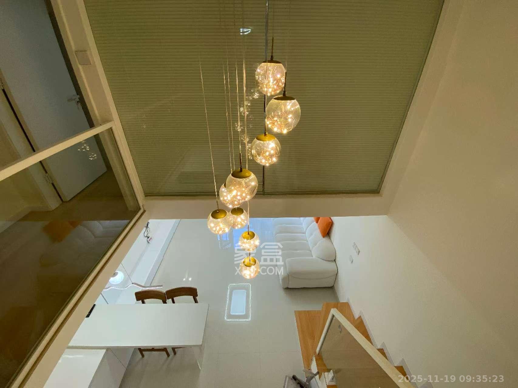 世茂璀璨天城公寓 2室1厅1卫 2600.0元/月 世茂璀璨天城公寓 2室1厅1卫 2600.0元/月室内图