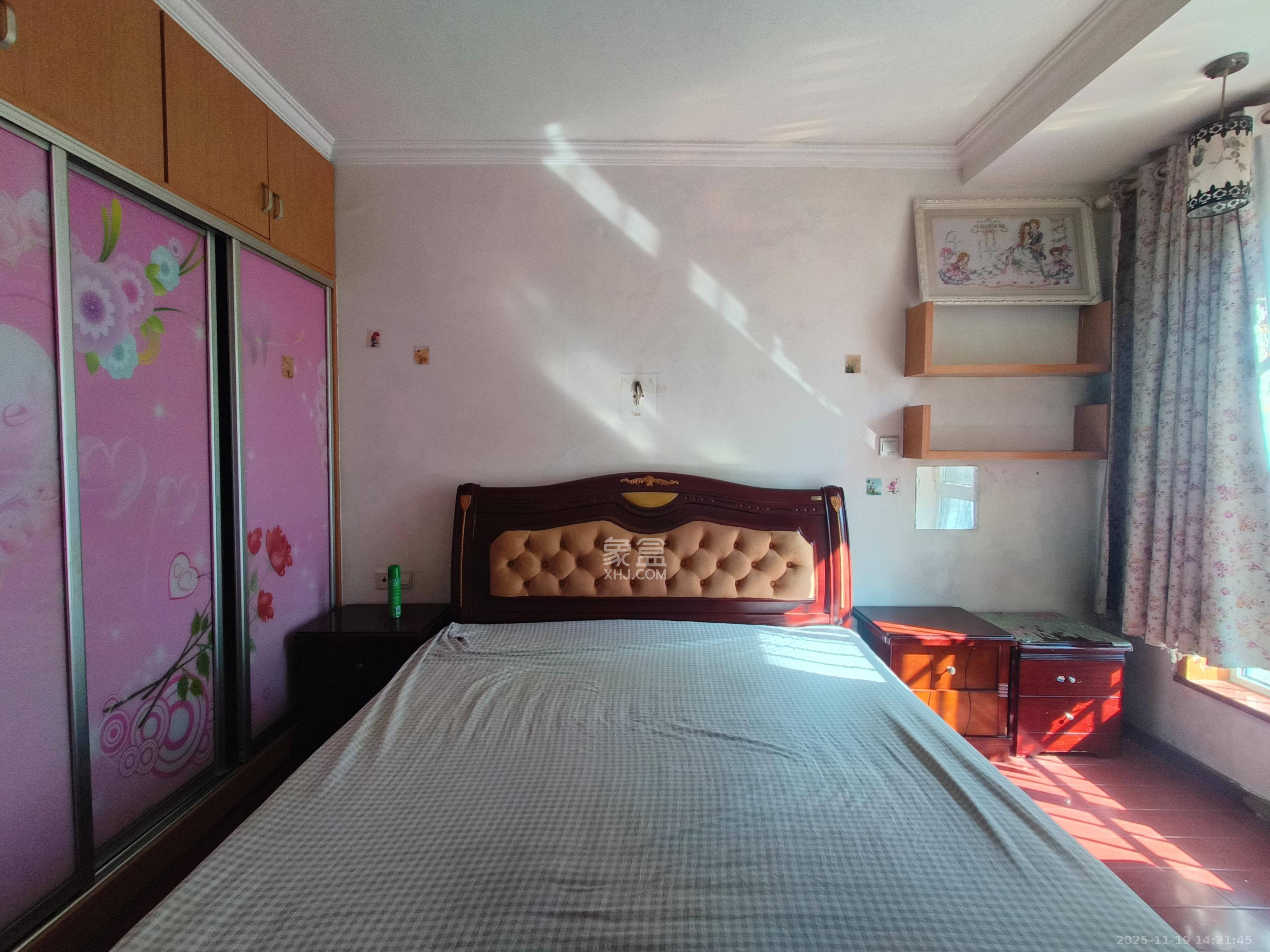 万国城(当代满庭春MOMA)二期 2室2厅1卫 2200.0元/月 万国城(当代满庭春MOMA)二期 2室2厅1卫 2200.0元/月室内图