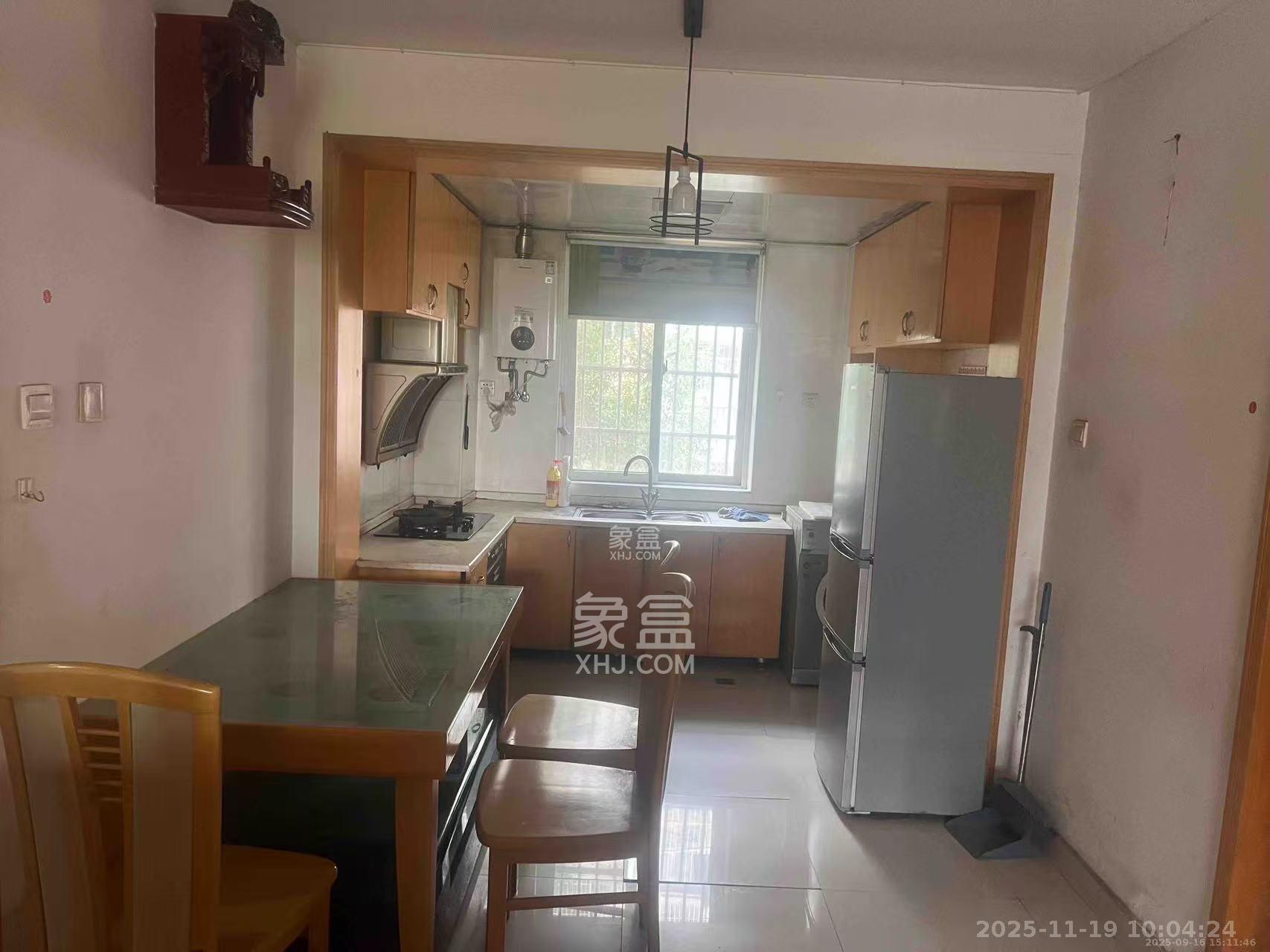 新诚小区  2室2厅1卫    1500.0元/月室内图