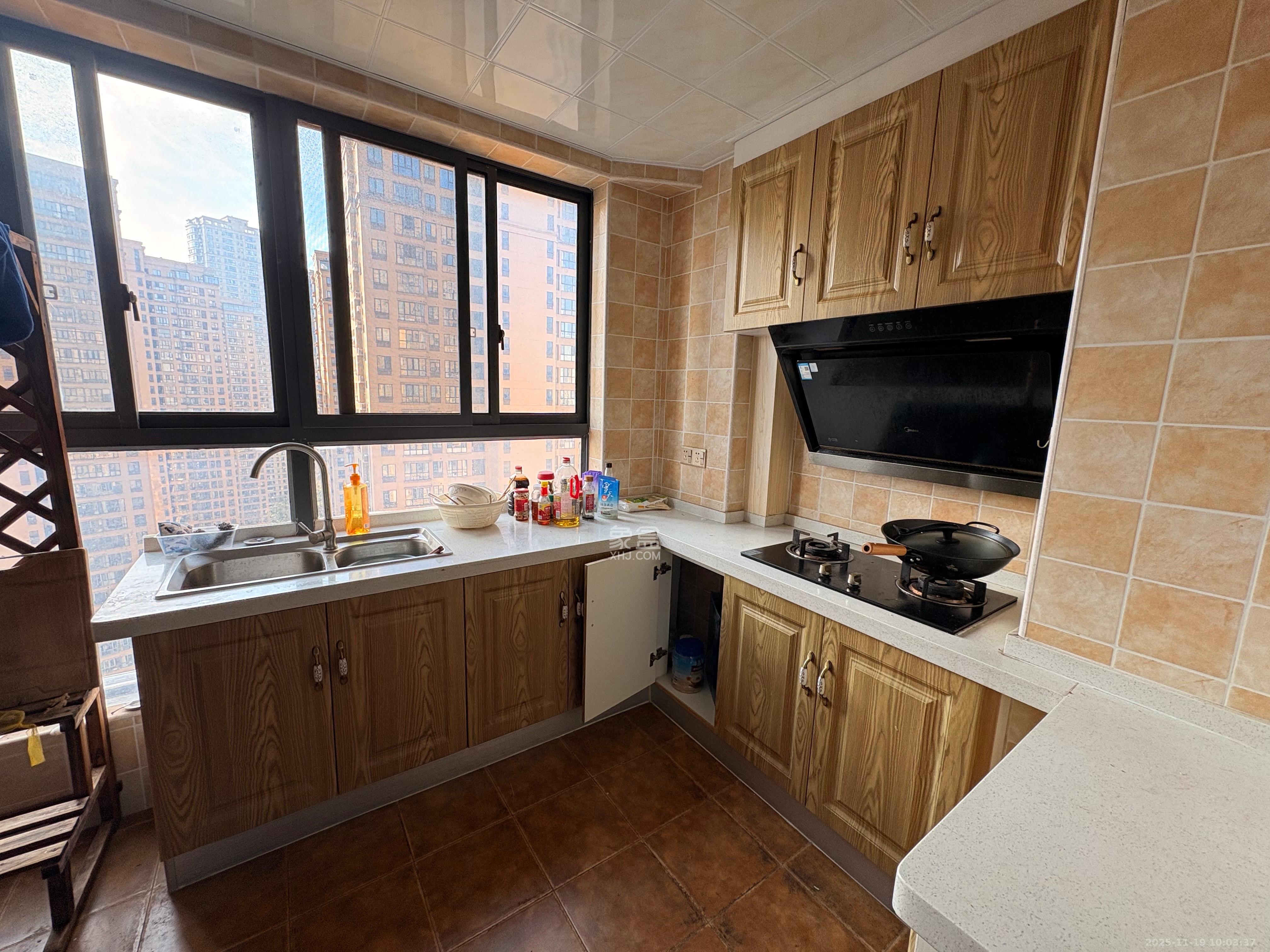 五矿万境水岸二期（五矿万境水岸和苑）  1室0厅0卫    1700.0元/月室内图