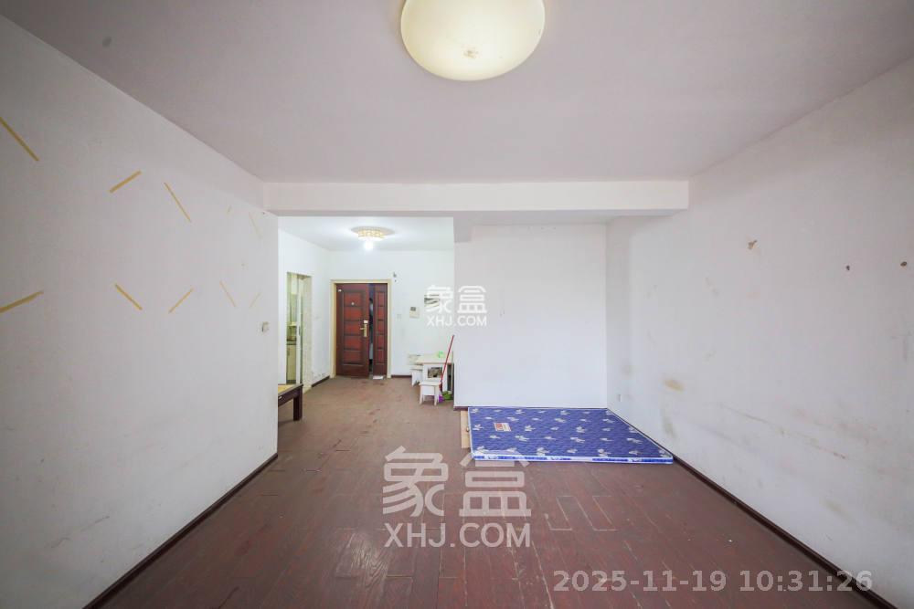 湘府9号  2室1厅1卫    1400.0元/月室内图