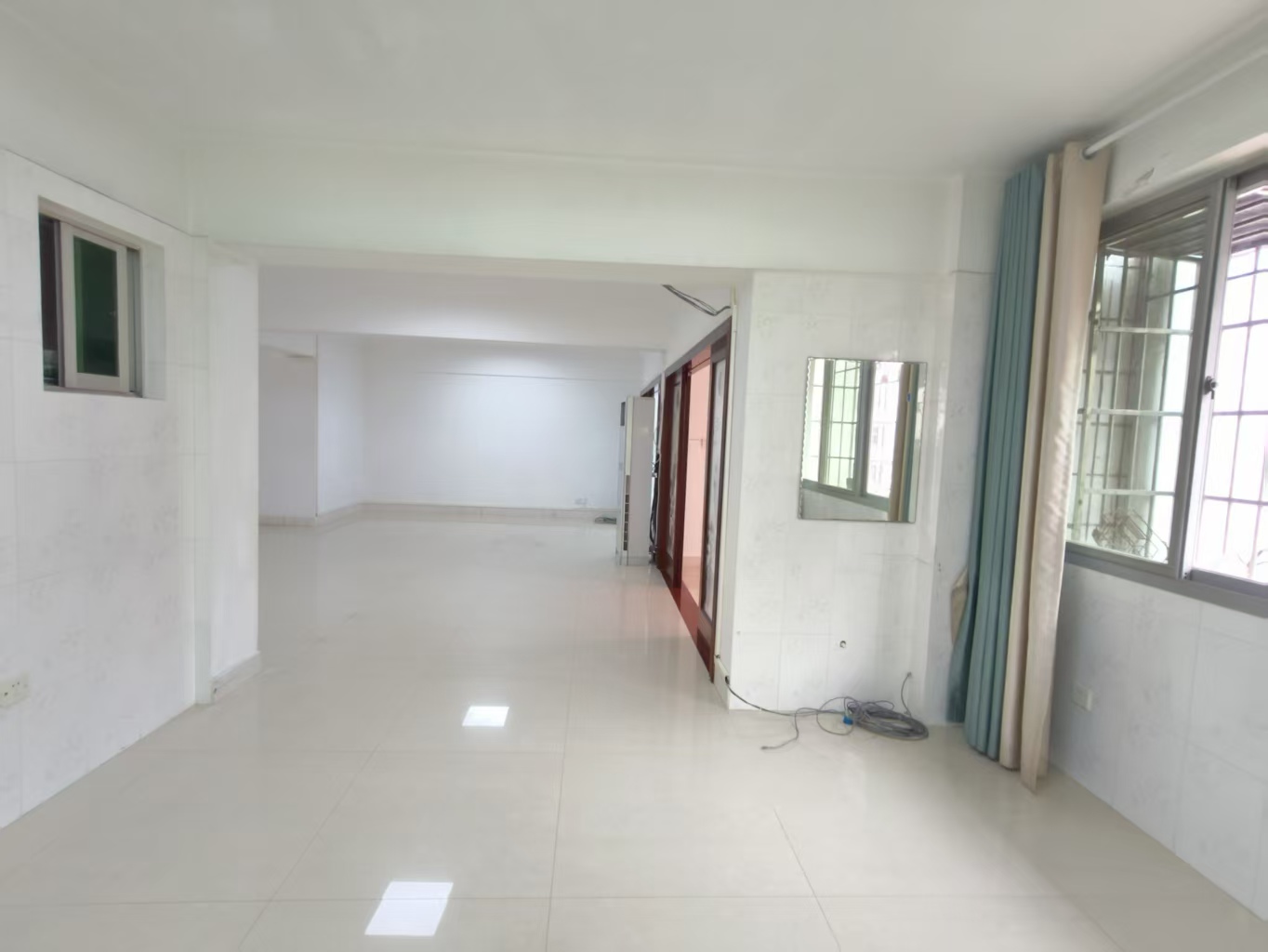 顺发新村  4室2厅1卫    3500.0元/月户型图