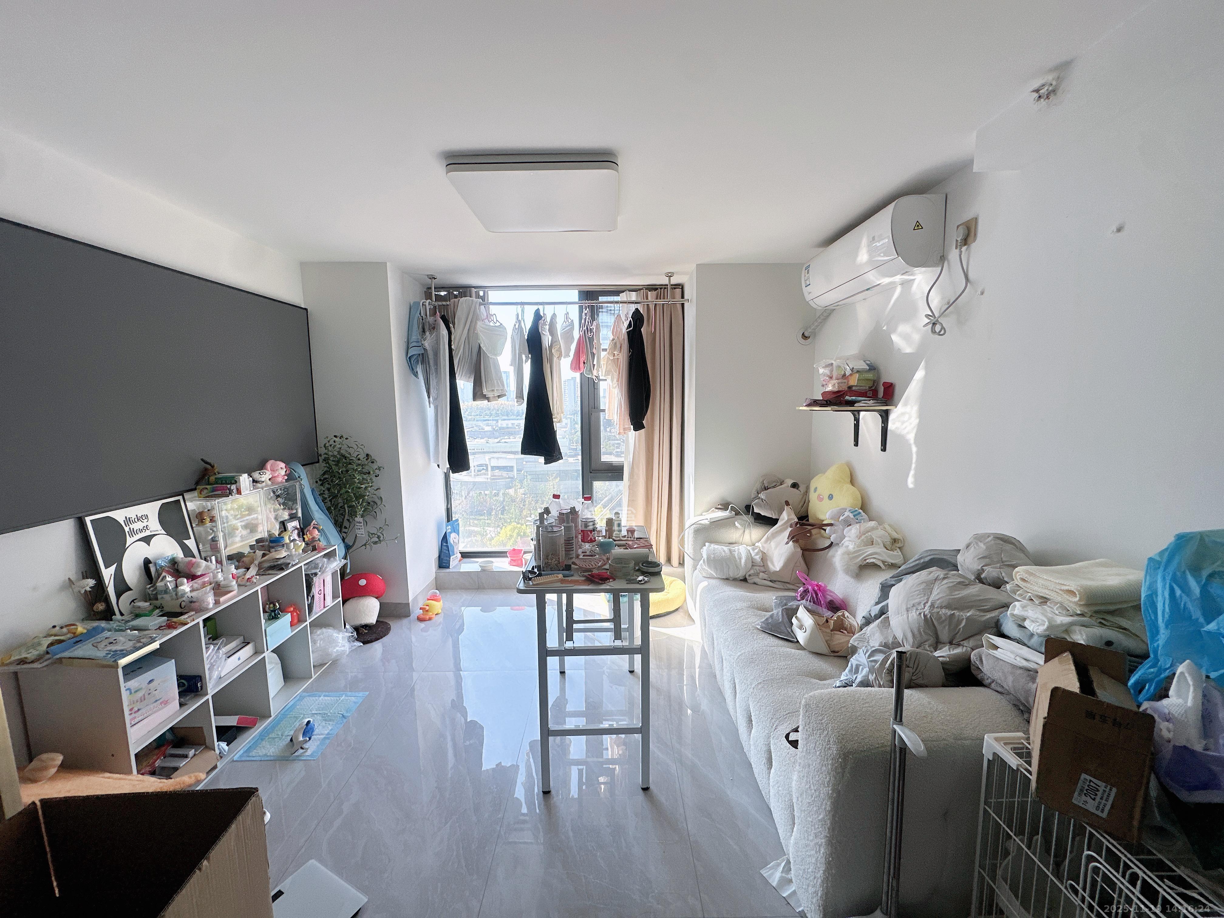 爱家当代境  2室1厅1卫    2100.0元/月