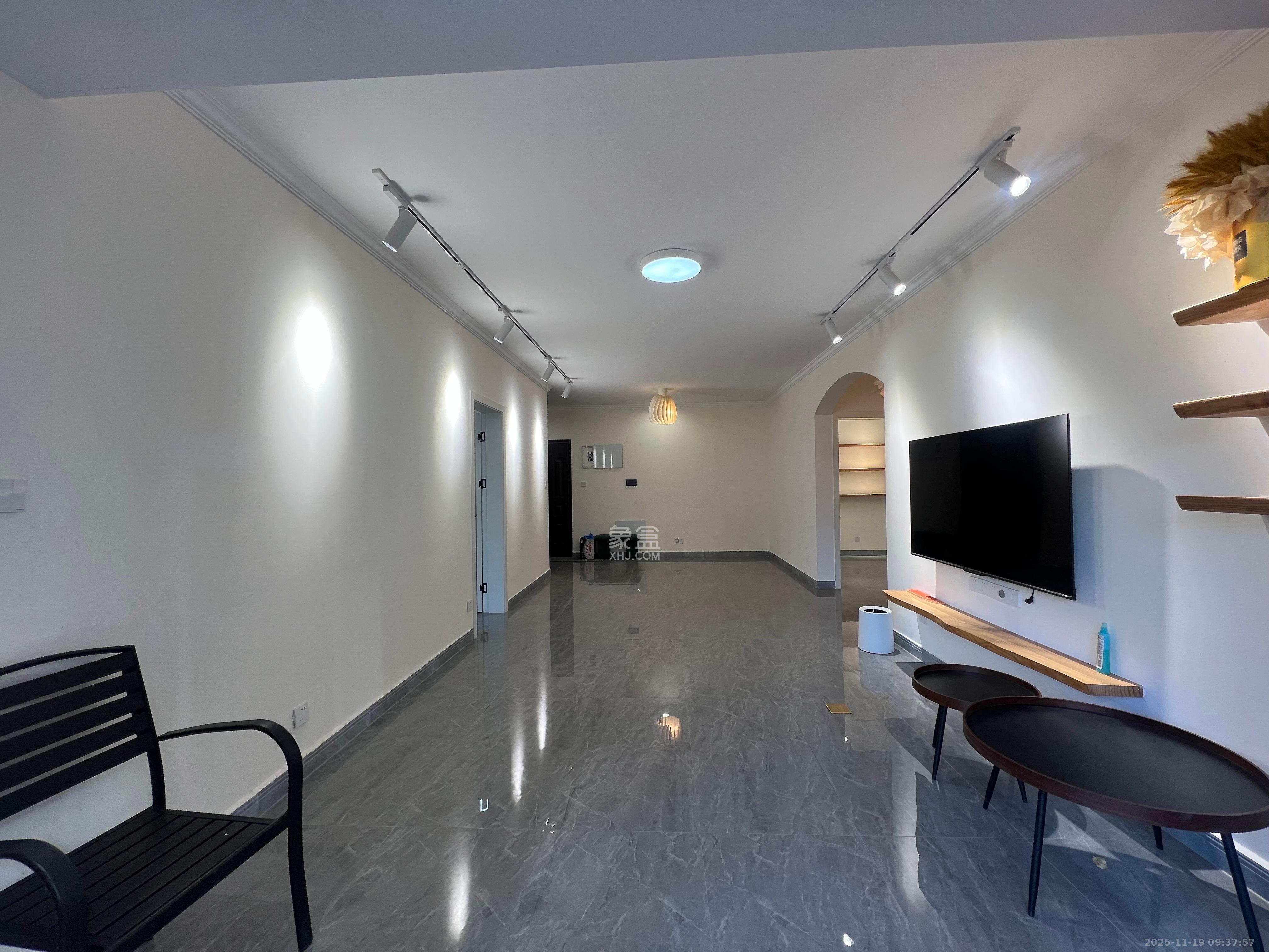 长房东旭国际 3室2厅2卫 3300.0元/月 长房东旭国际 3室2厅2卫 3300.0元/月室内图