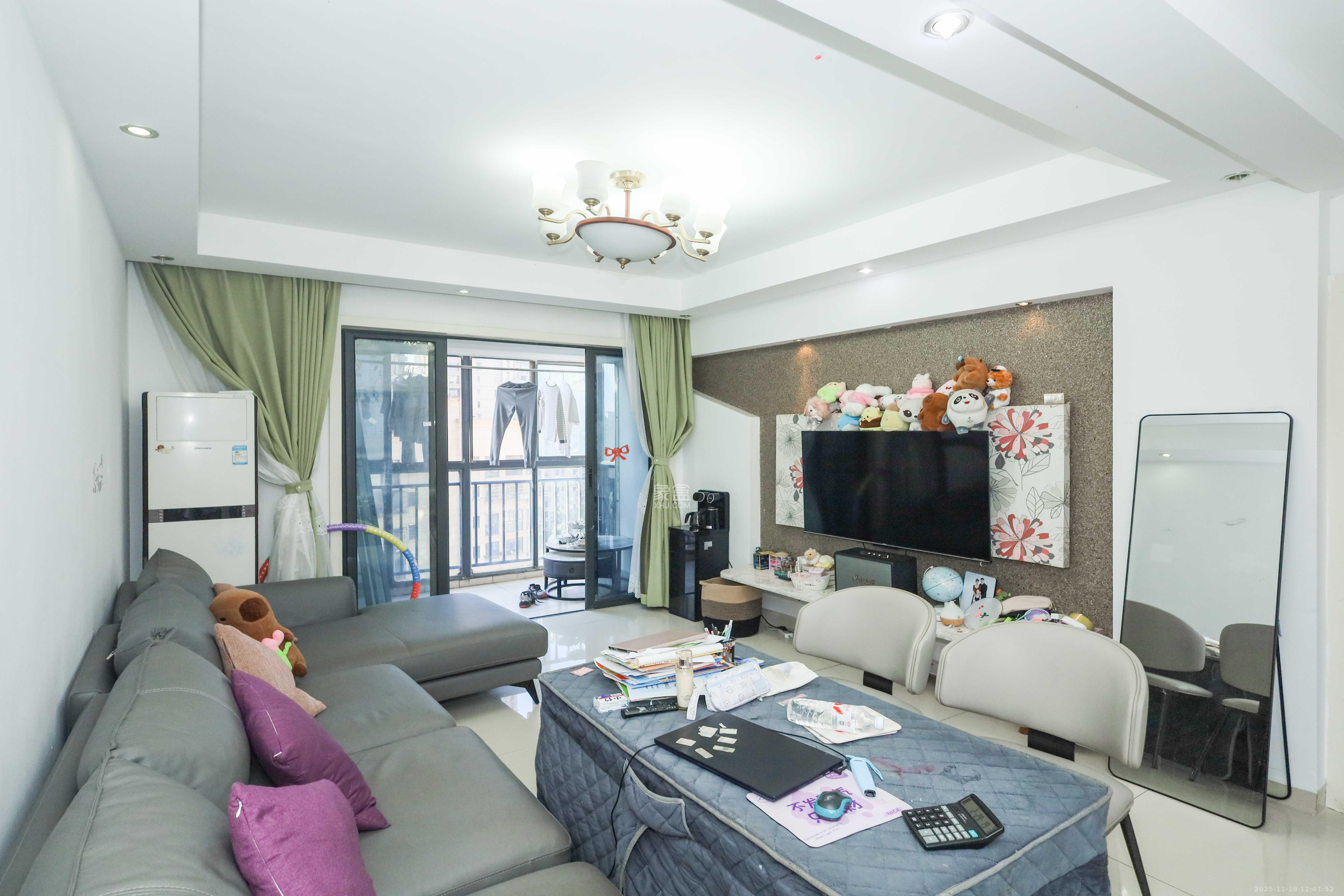 保利麓谷林语A区  3室2厅1卫    59.0万客厅