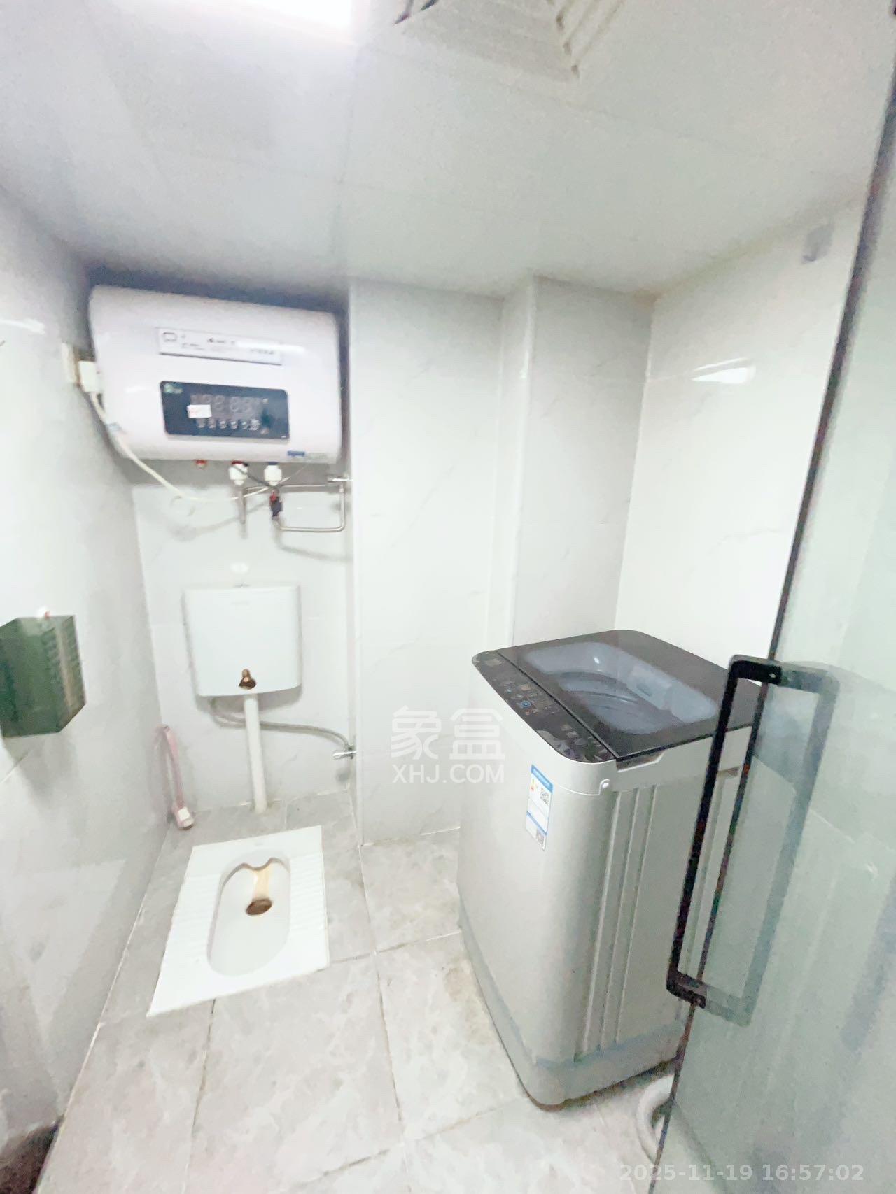 天麓轻奢国际 2室1厅1卫 1700.0元/月 天麓轻奢国际 2室1厅1卫 1700.0元/月室内图