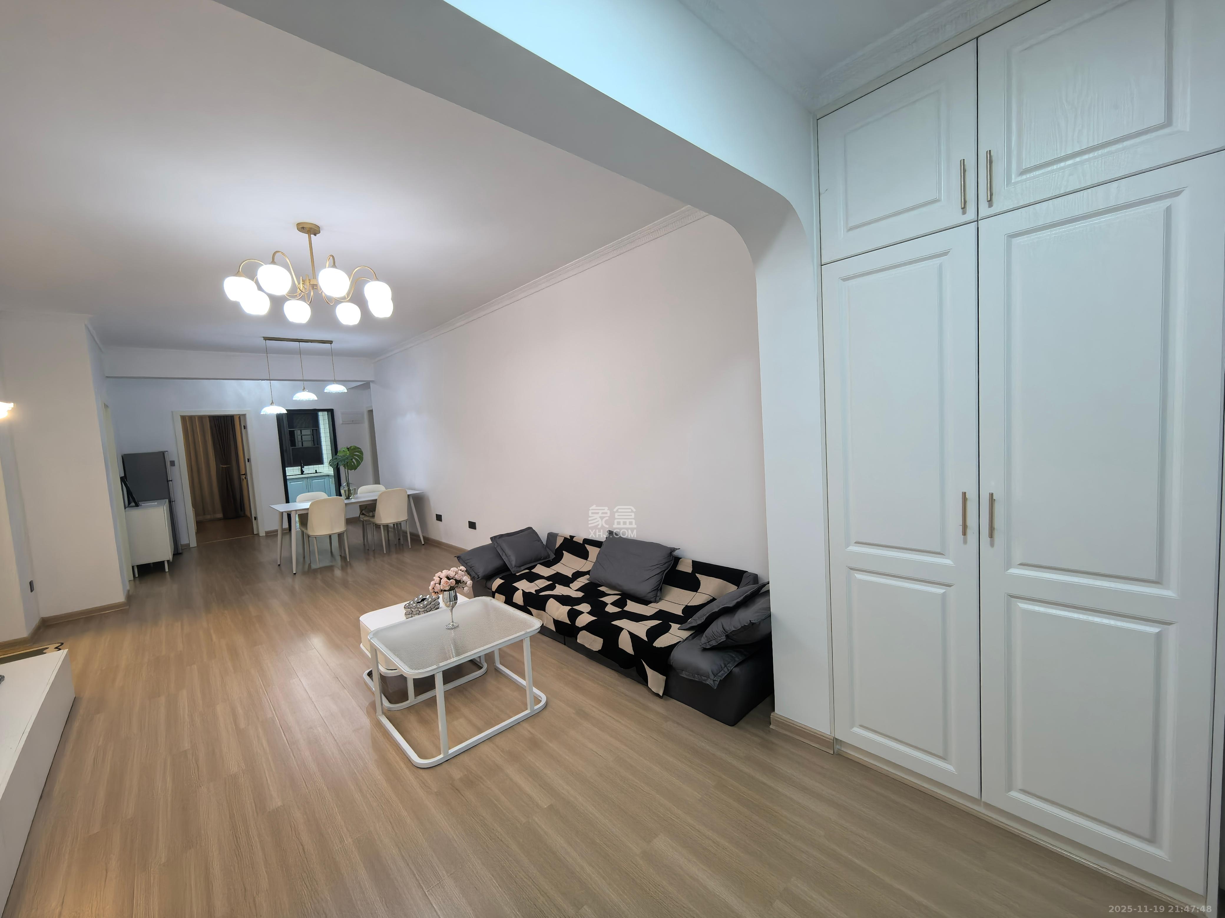 君合天玺  3室2厅1卫    3900.0元/月室内图