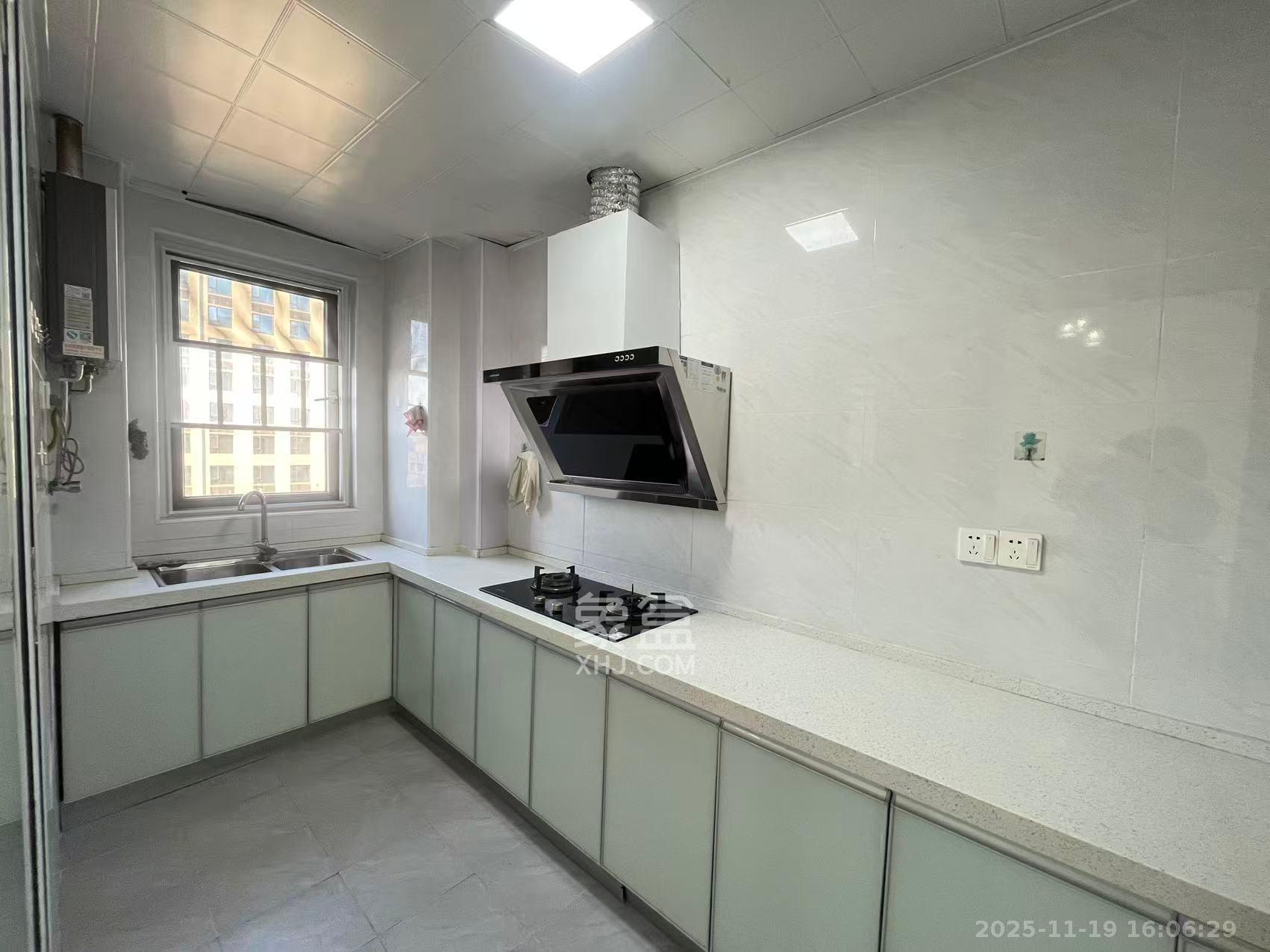 金科天悦(金科美邻汇) 1室0厅0卫 2500.0元/月 金科天悦(金科美邻汇) 1室0厅0卫 2500.0元/月室内图