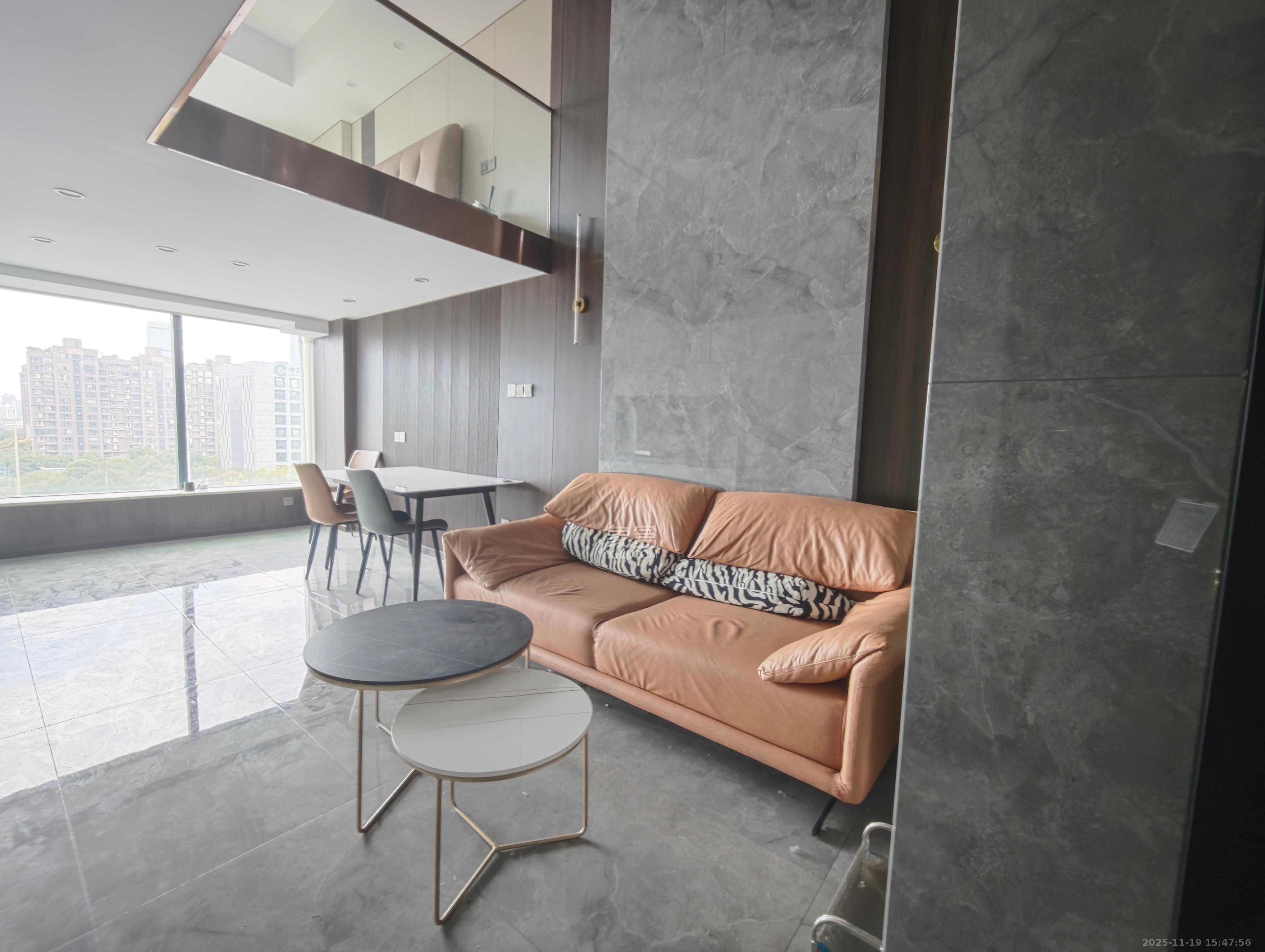 京武浪琴山三期（京武中心）  2室1厅1卫    3000.0元/月