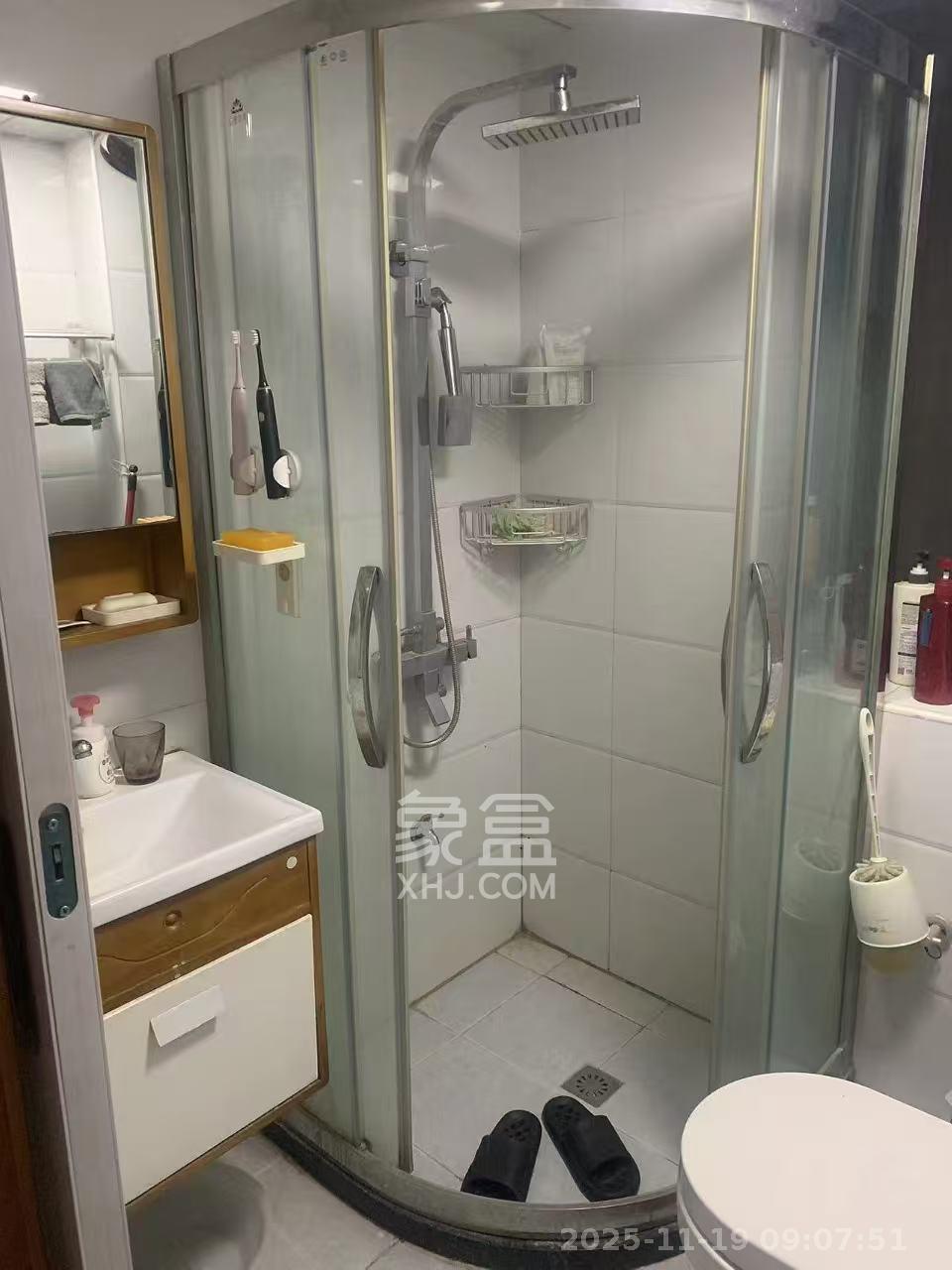 省政府机关二院 3室2厅1卫 2600.0元/月 省政府机关二院 3室2厅1卫 2600.0元/月室内图