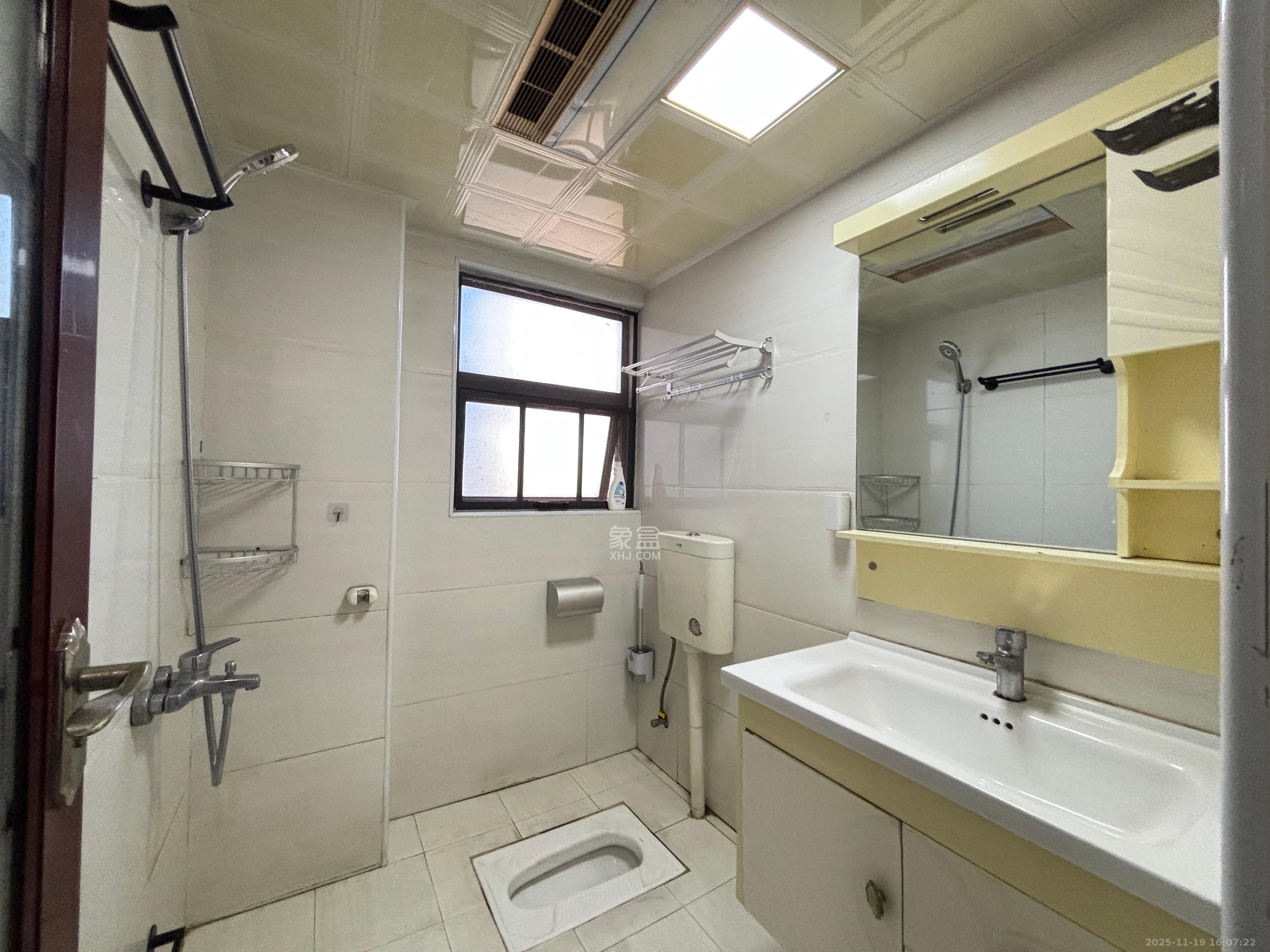 东驿竹园 2室2厅1卫 1900.0元/月 东驿竹园 2室2厅1卫 1900.0元/月室内图