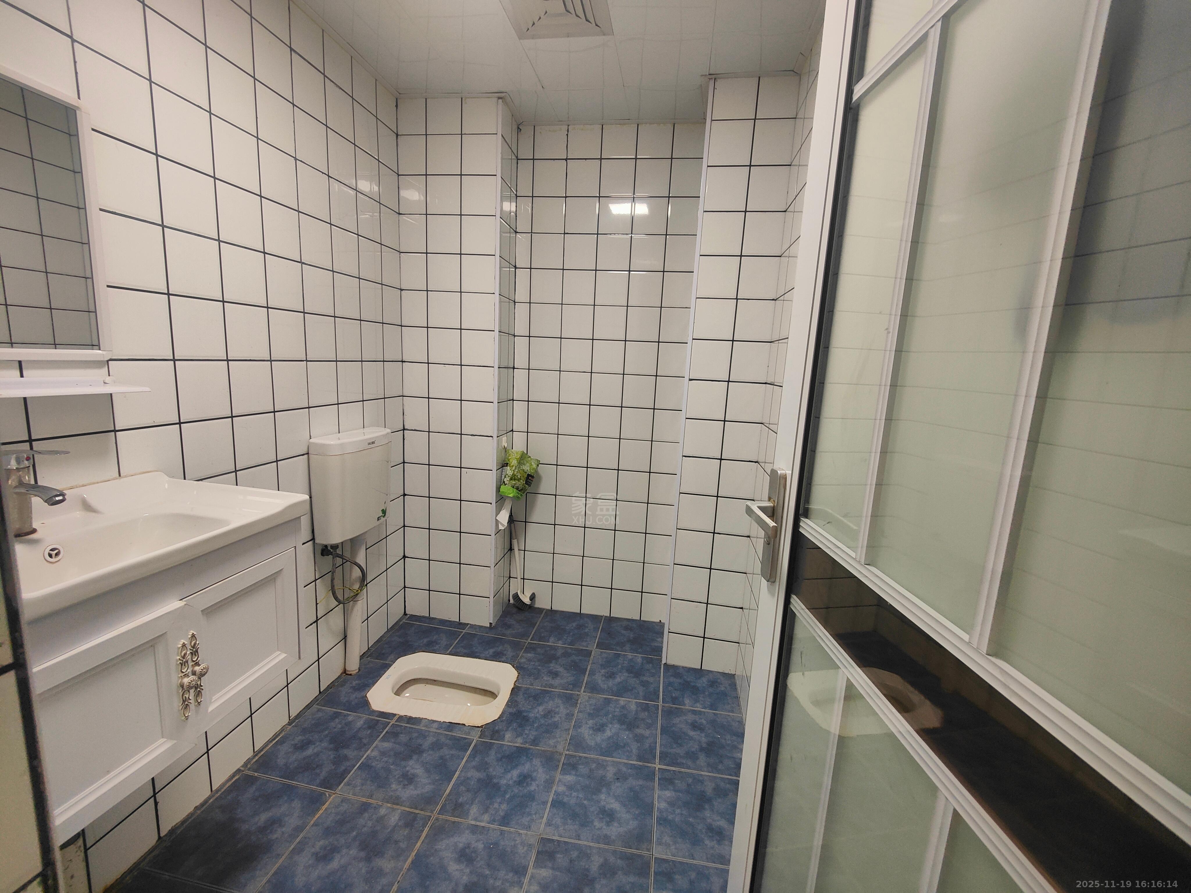 铭逸酒店  2室2厅2卫    3000.0元/月室内图