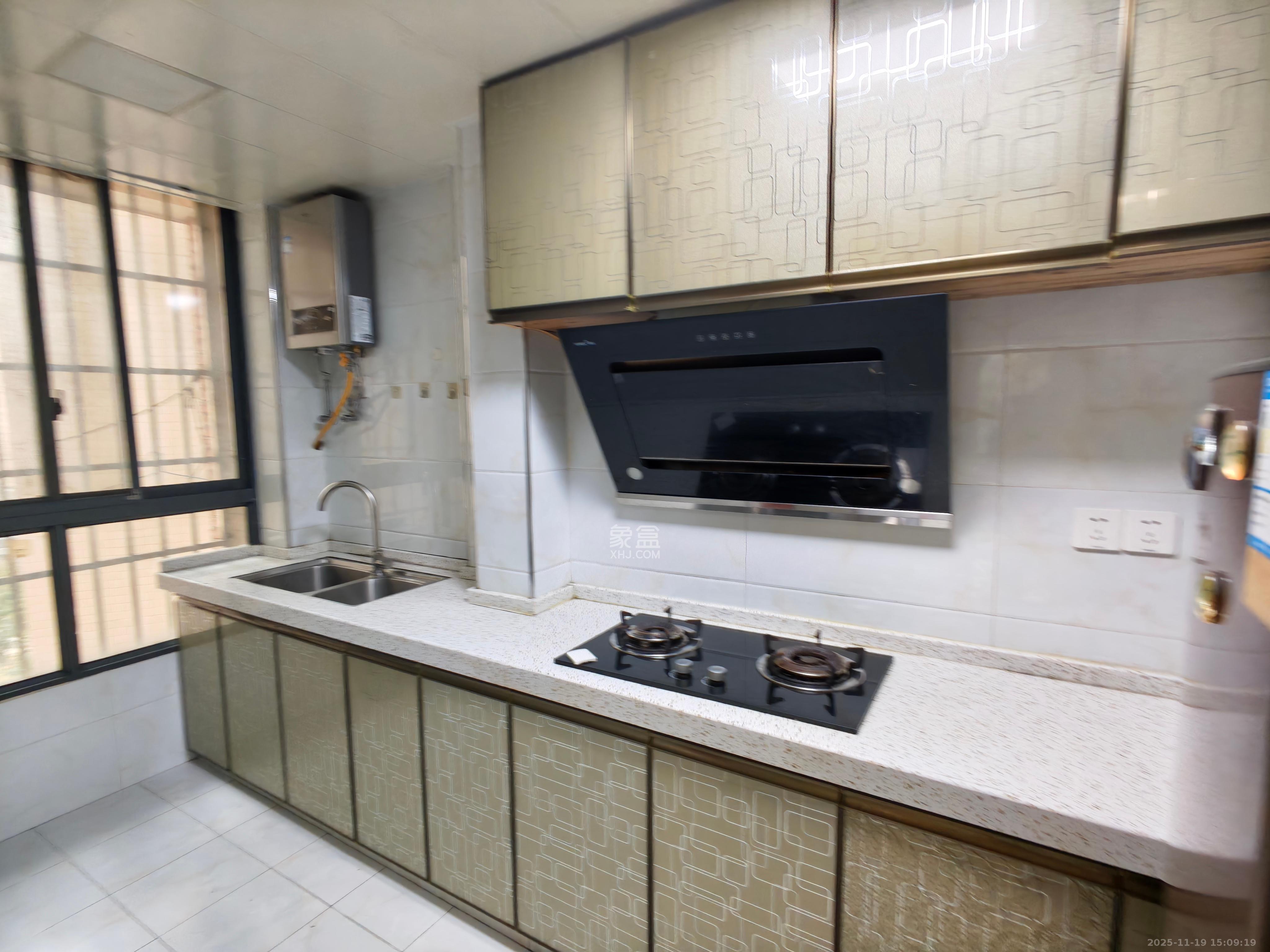 钱隆世家 3室2厅1卫 2000.0元/月 钱隆世家 3室2厅1卫 2000.0元/月室内图