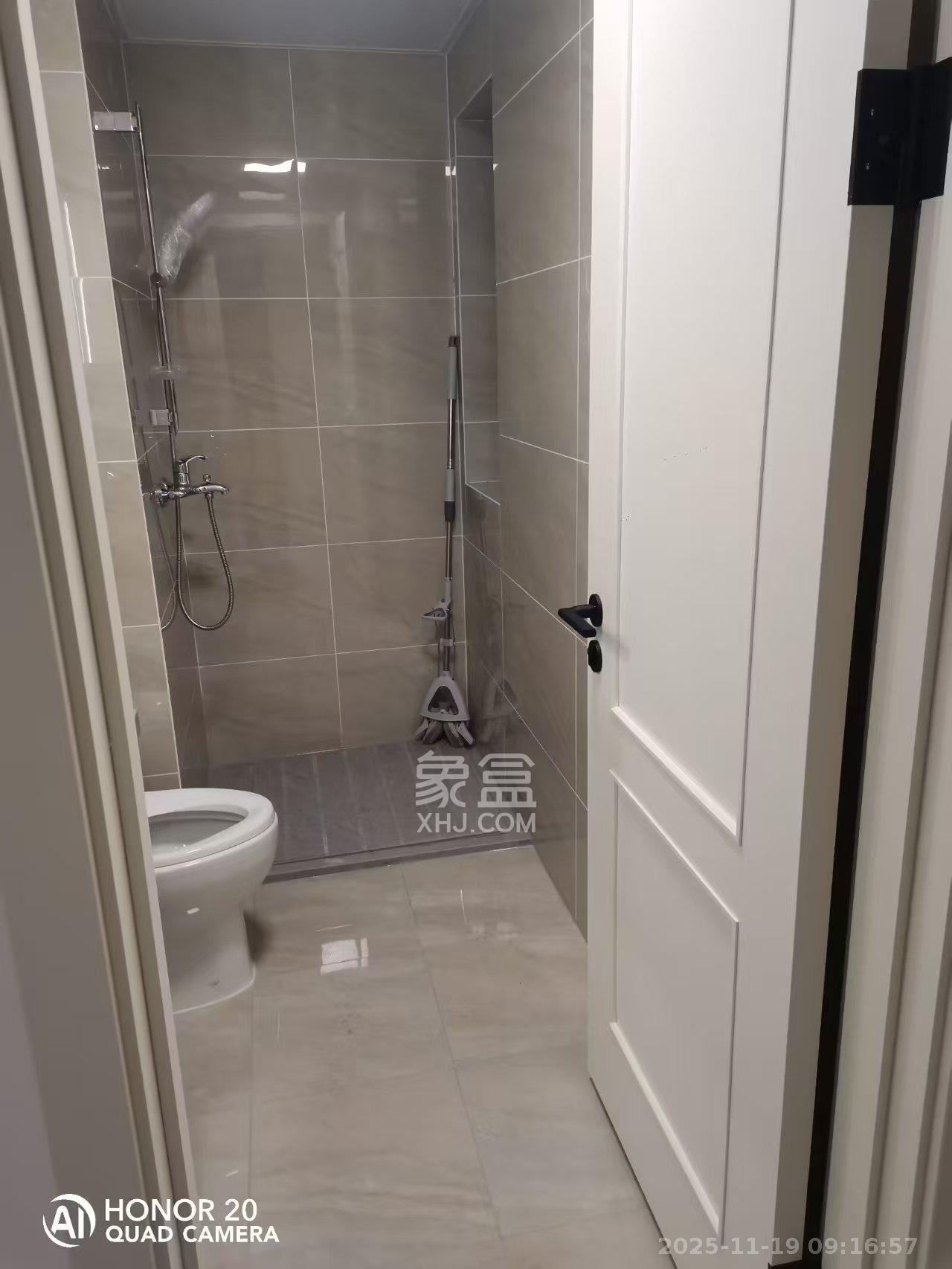 万科金色梦想C区 3室2厅2卫 3000.0元/月 万科金色梦想C区 3室2厅2卫 3000.0元/月室内图