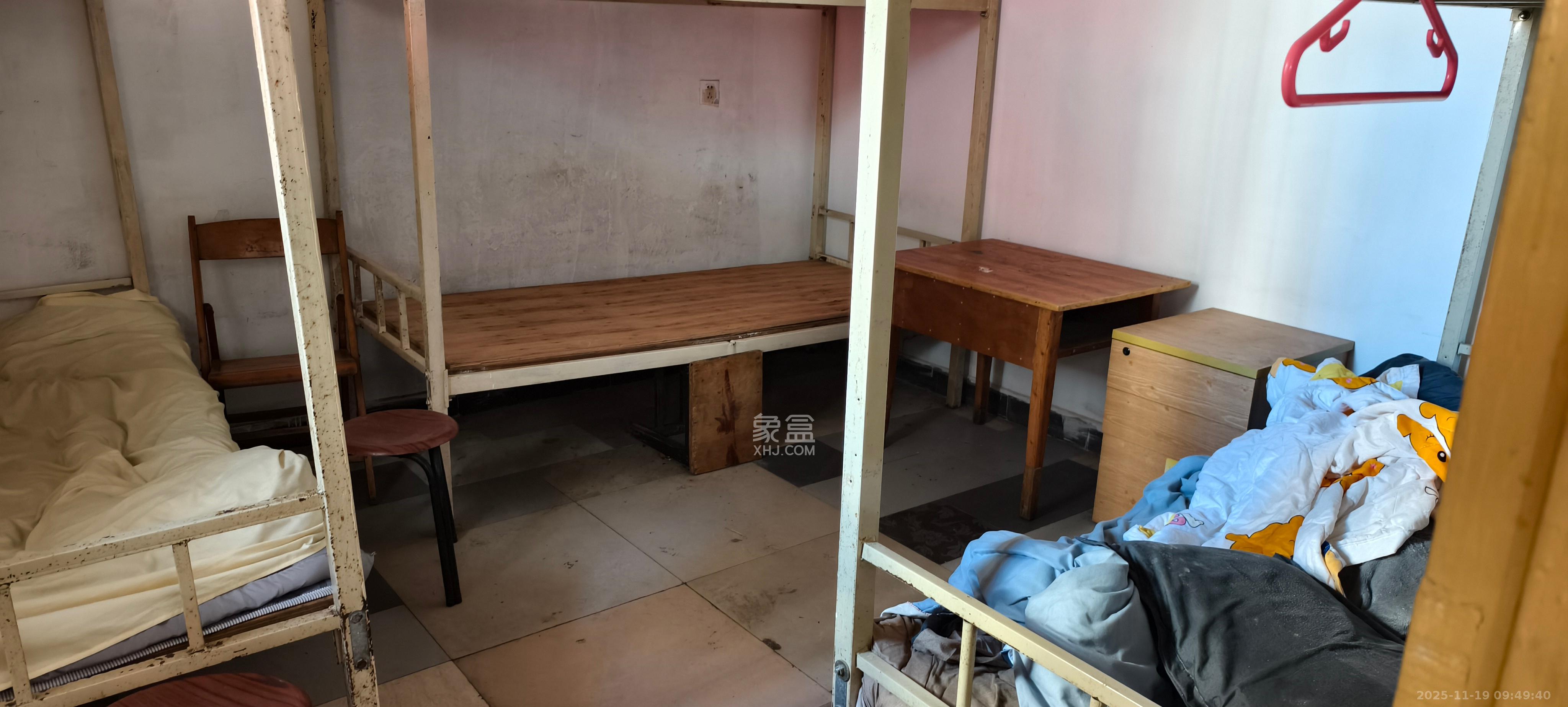 宝塔山私房散盘 4室2厅2卫 3500.0元/月 宝塔山私房散盘 4室2厅2卫 3500.0元/月室内图