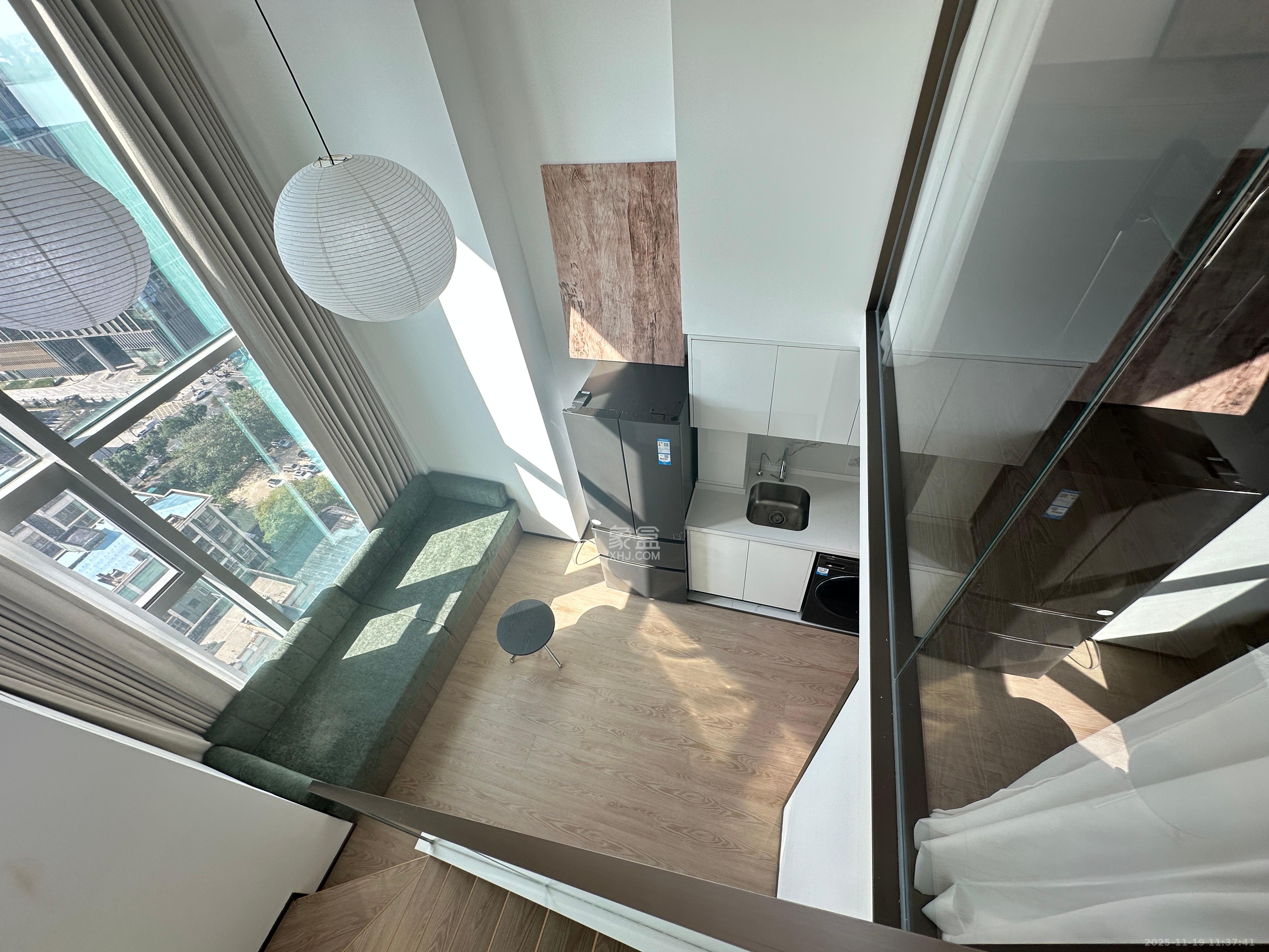 长沙五矿广场  1室1厅1卫    2500.0元/月