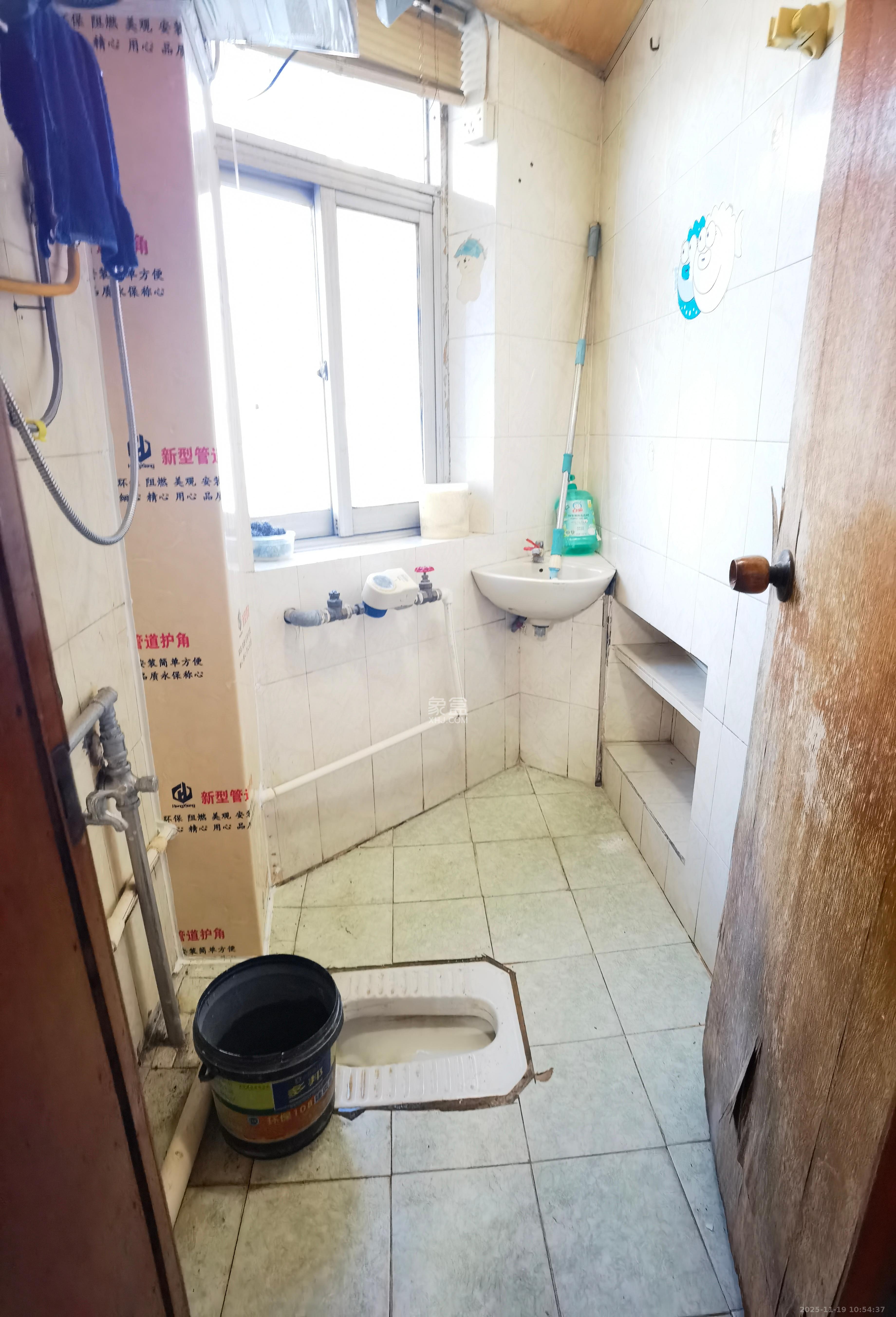 复兴公寓（复兴街65号）  1室0厅0卫    1200.0元/月室内图