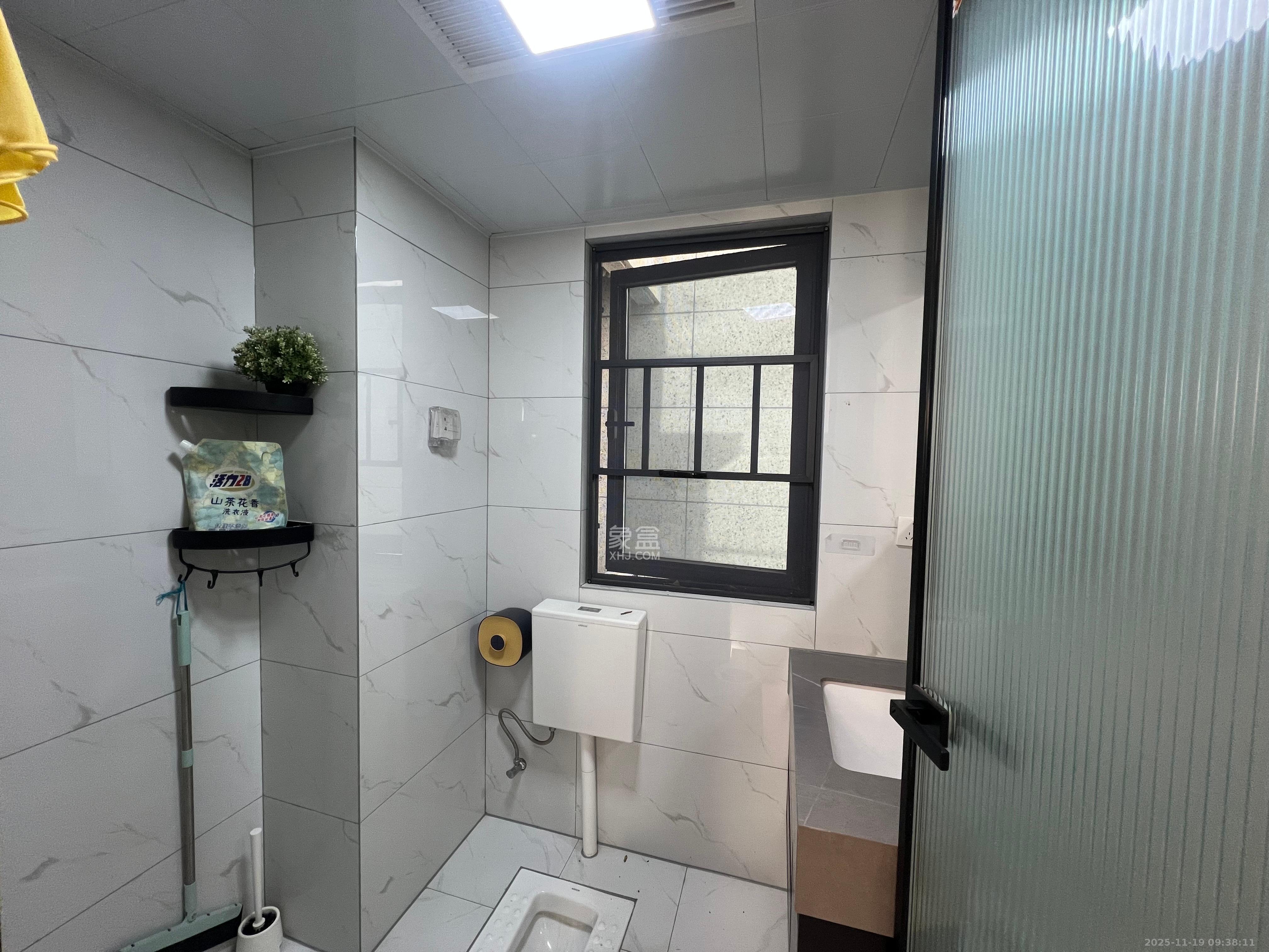 长房东旭国际 3室2厅2卫 3300.0元/月 长房东旭国际 3室2厅2卫 3300.0元/月室内图