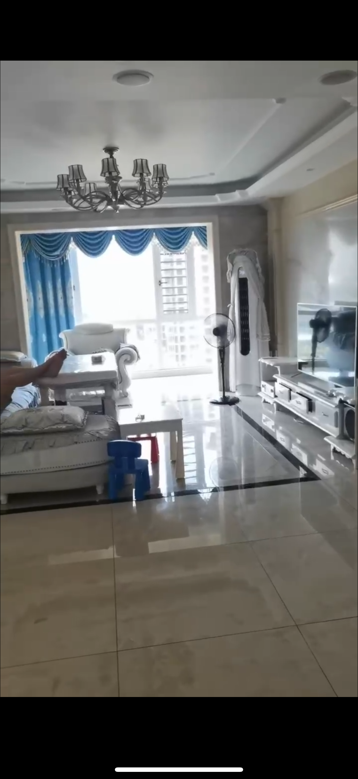 汇通国际  4室2厅2卫    2600.0元/月室内图