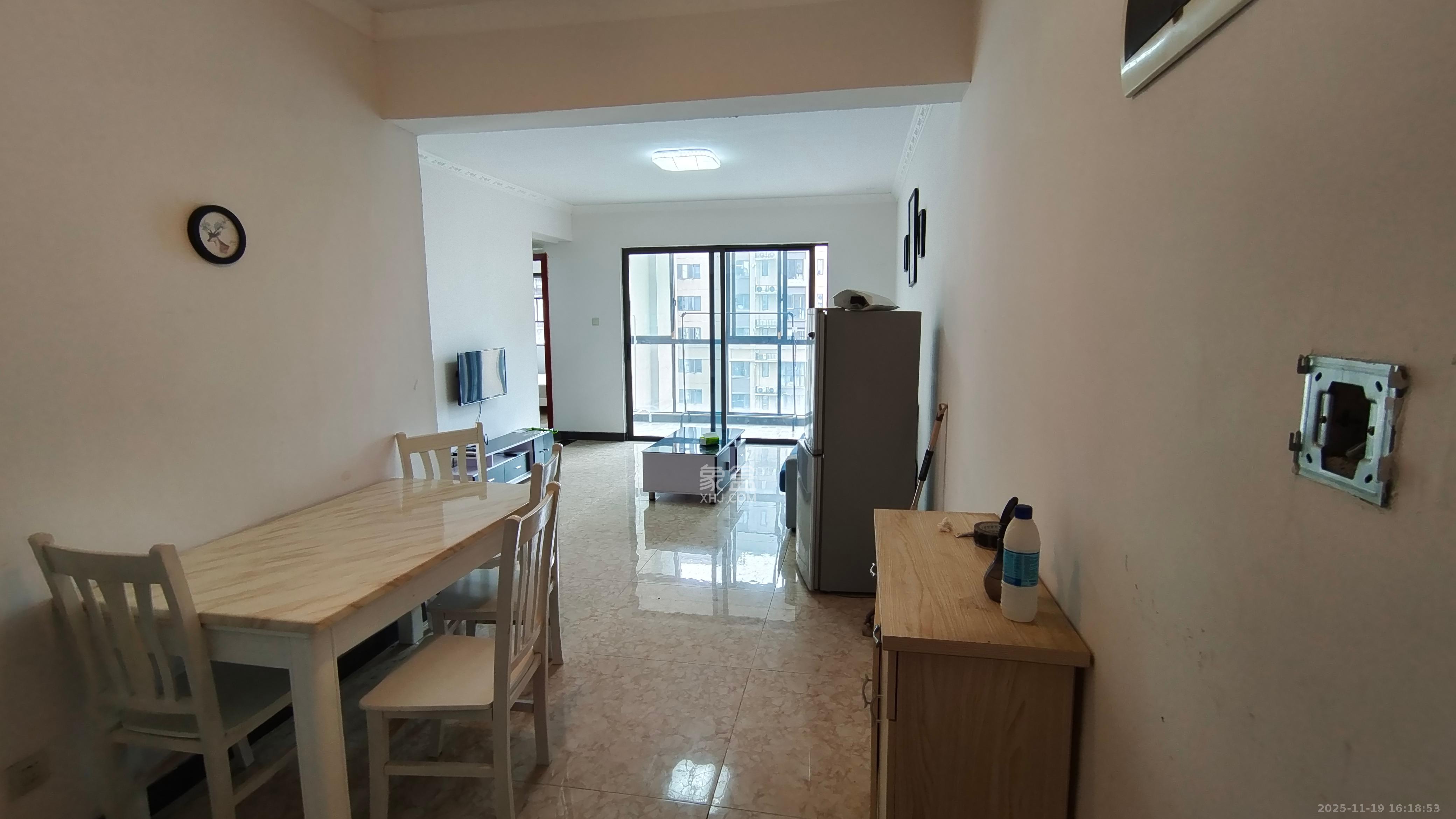 梅溪湖合能璞丽  3室2厅1卫    2200.0元/月