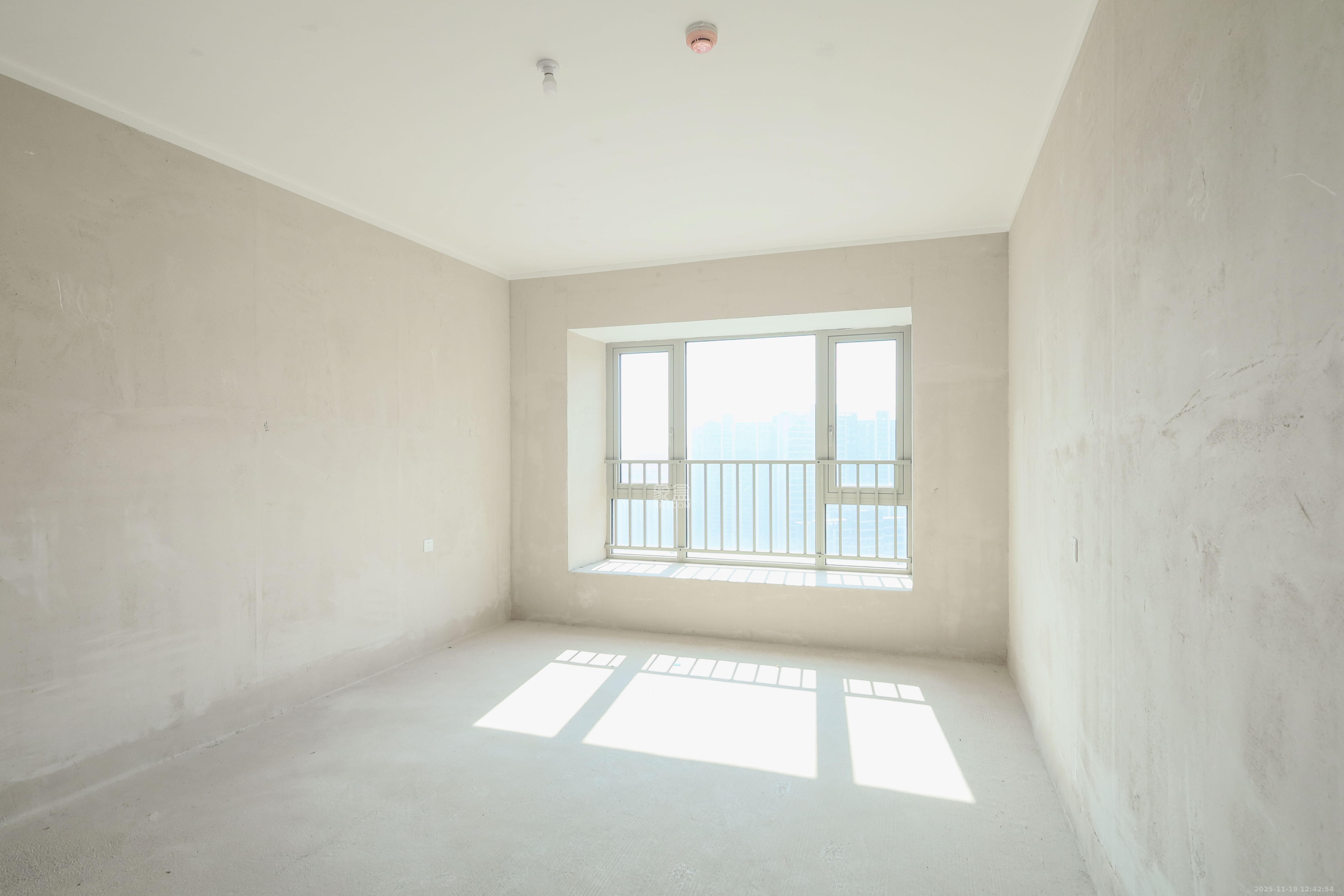 梅溪华府（新城金茂梦想华府）  4室2厅3卫    239.8万卧室