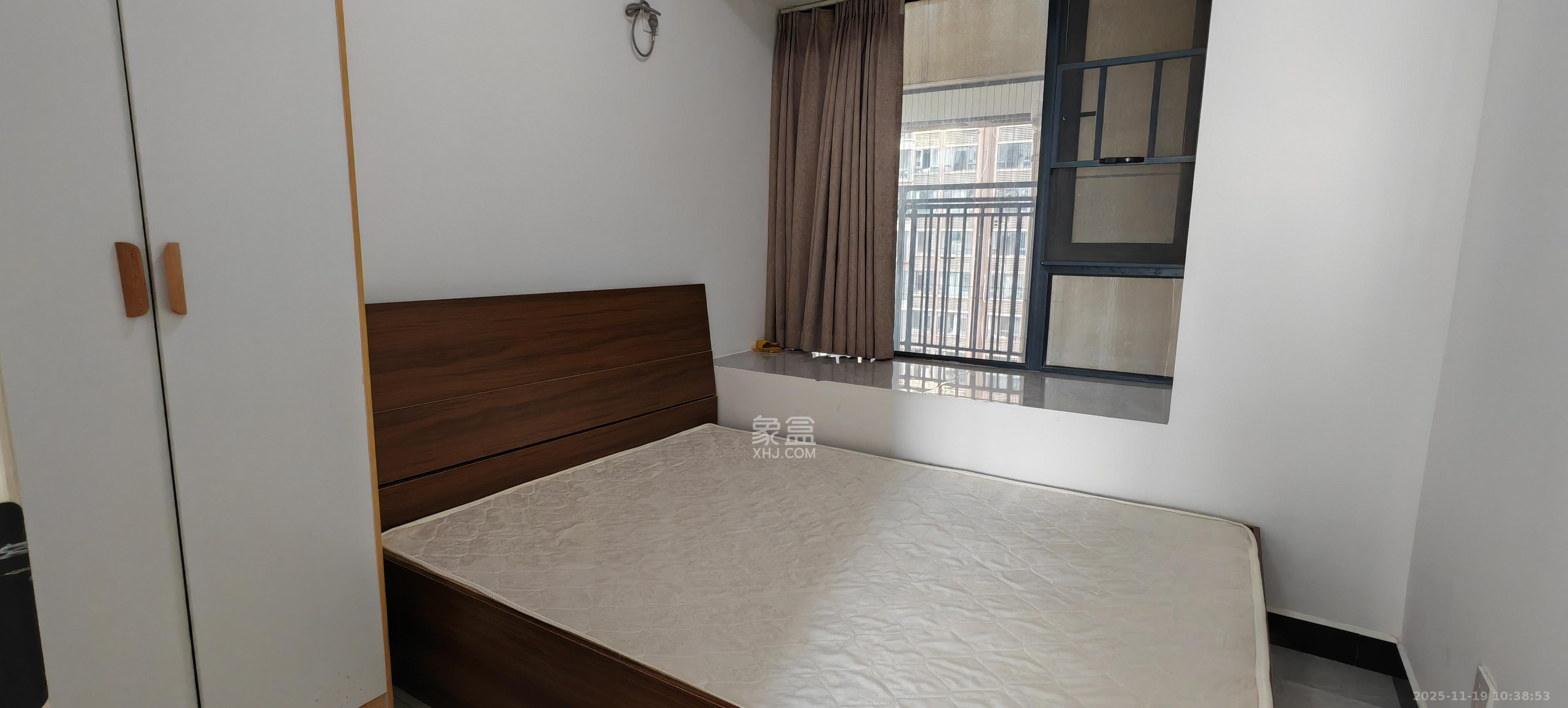 华远海蓝郡 3室2厅2卫 2300.0元/月 华远海蓝郡 3室2厅2卫 2300.0元/月室内图