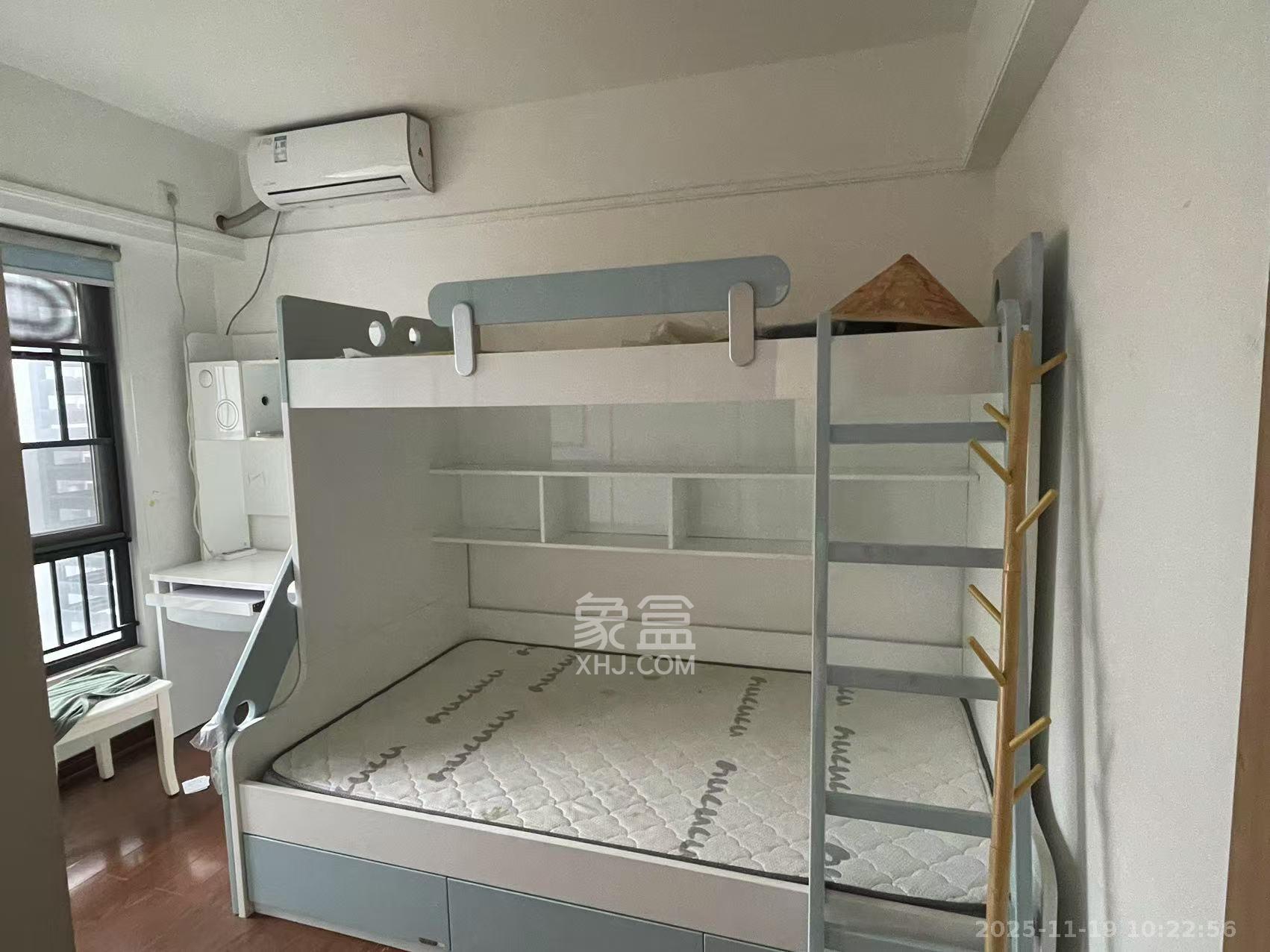 万科魅力之城非凡里  3室2厅1卫    2400.0元/月室内图