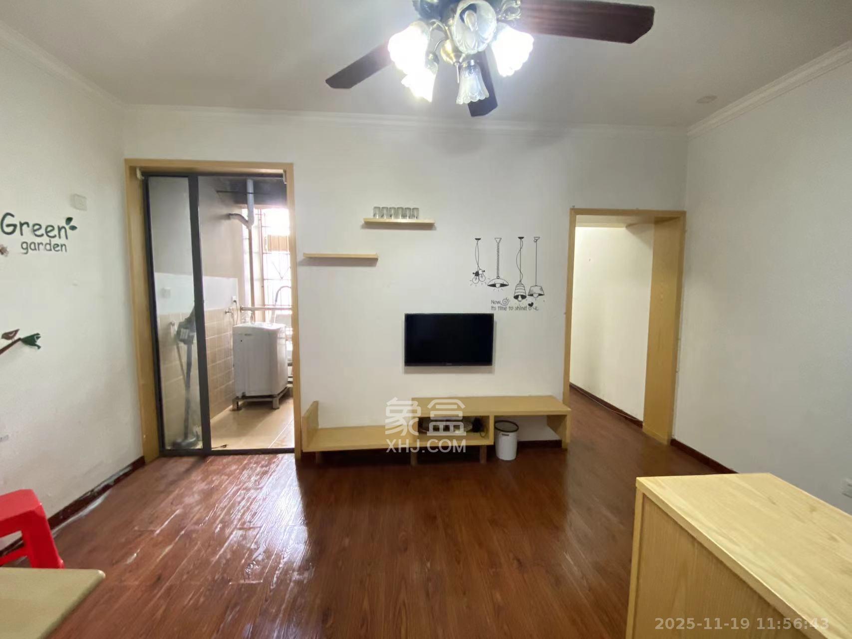 湘府东苑 1室1厅1卫 1700.0元/月 湘府东苑 1室1厅1卫 1700.0元/月室内图