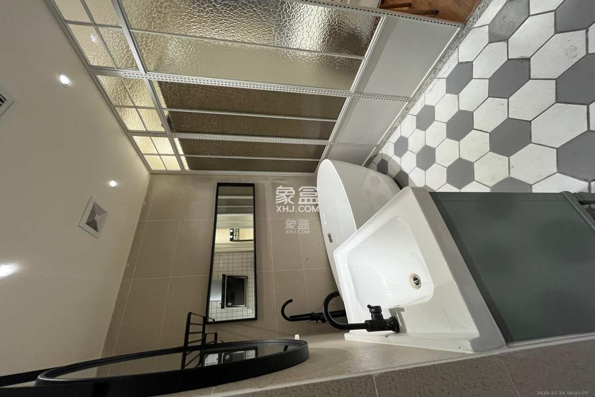 宇成朝阳广场 1室0厅0卫 2100.0元/月 宇成朝阳广场 1室0厅0卫 2100.0元/月室内图