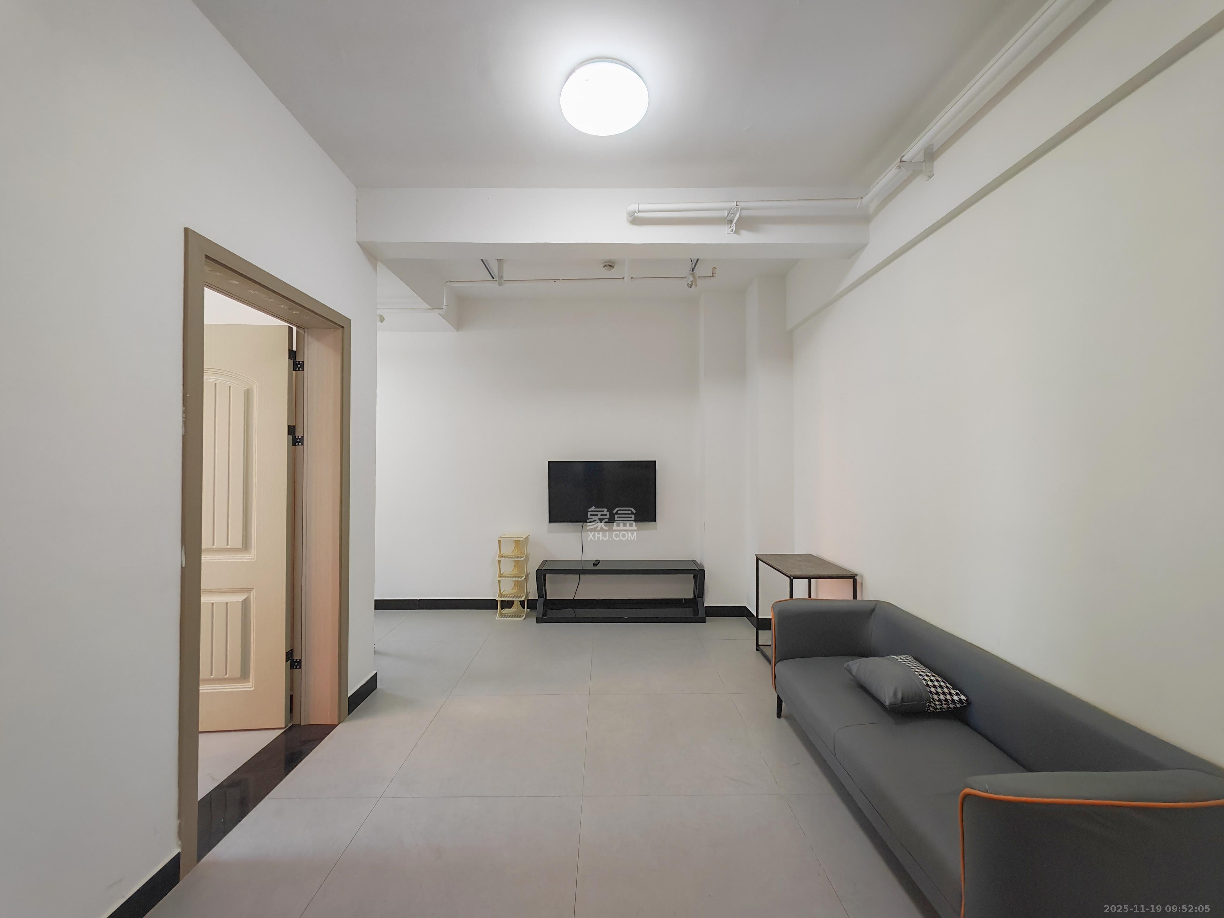 鑫远翡丽郡(鑫远翡丽雅苑) 2室1厅1卫 2200.0元/月 鑫远翡丽郡(鑫远翡丽雅苑) 2室1厅1卫 2200.0元/月室内图