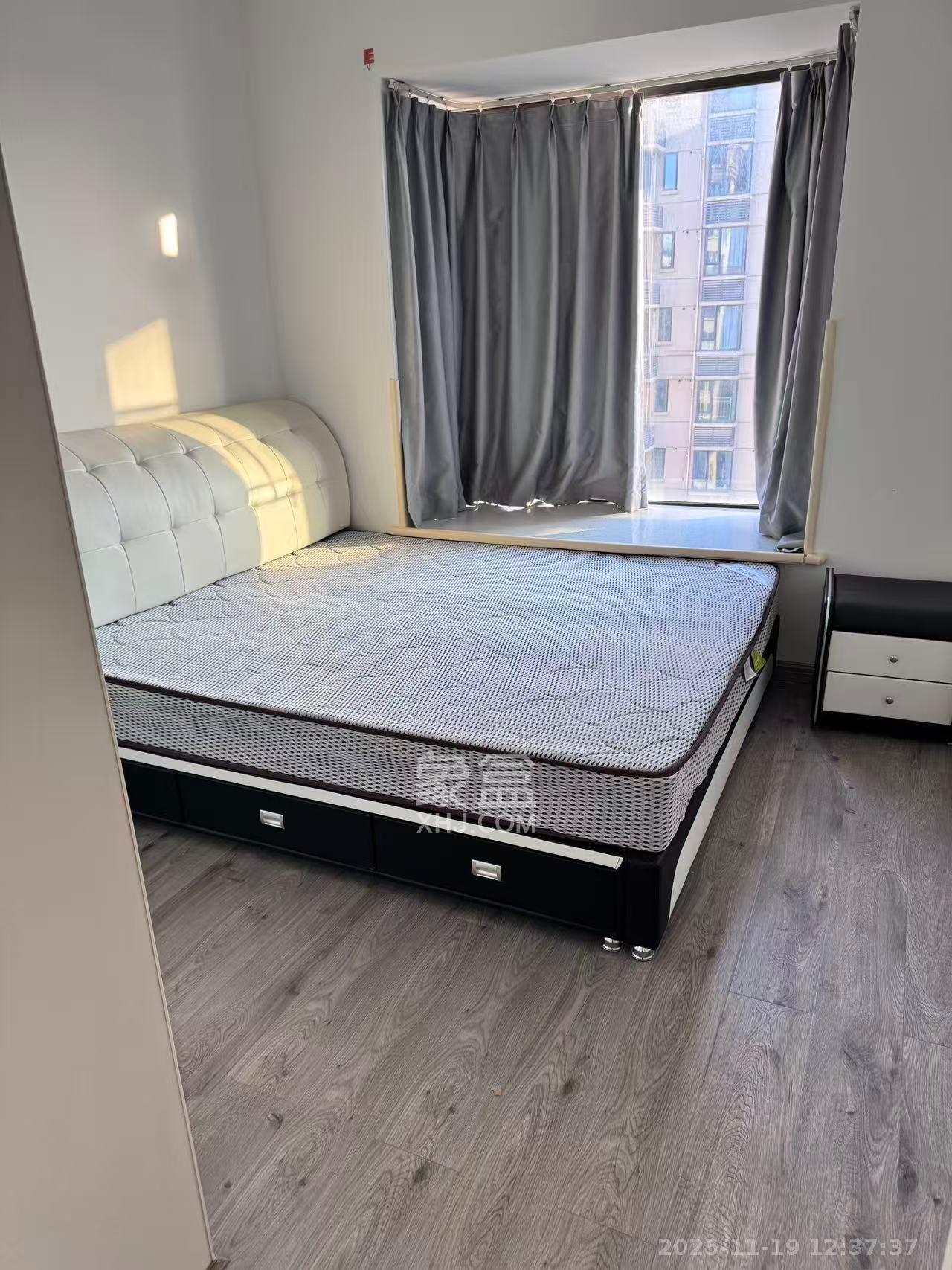 新新花园 2室2厅1卫 2200.0元/月 新新花园 2室2厅1卫 2200.0元/月室内图