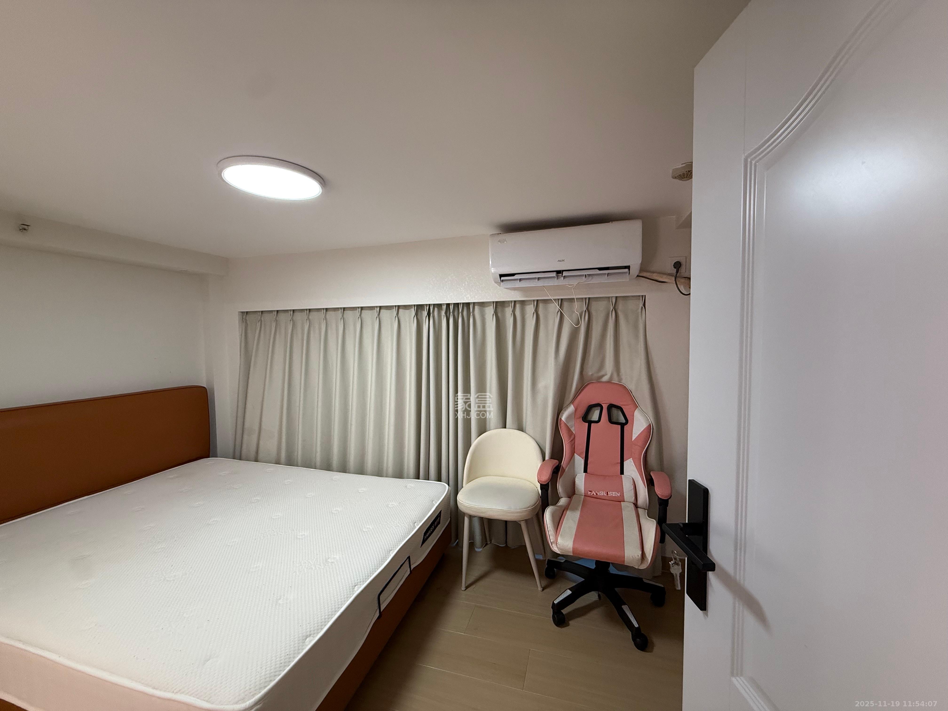 卓越中寰 2室1厅1卫 2800.0元/月 卓越中寰 2室1厅1卫 2800.0元/月室内图