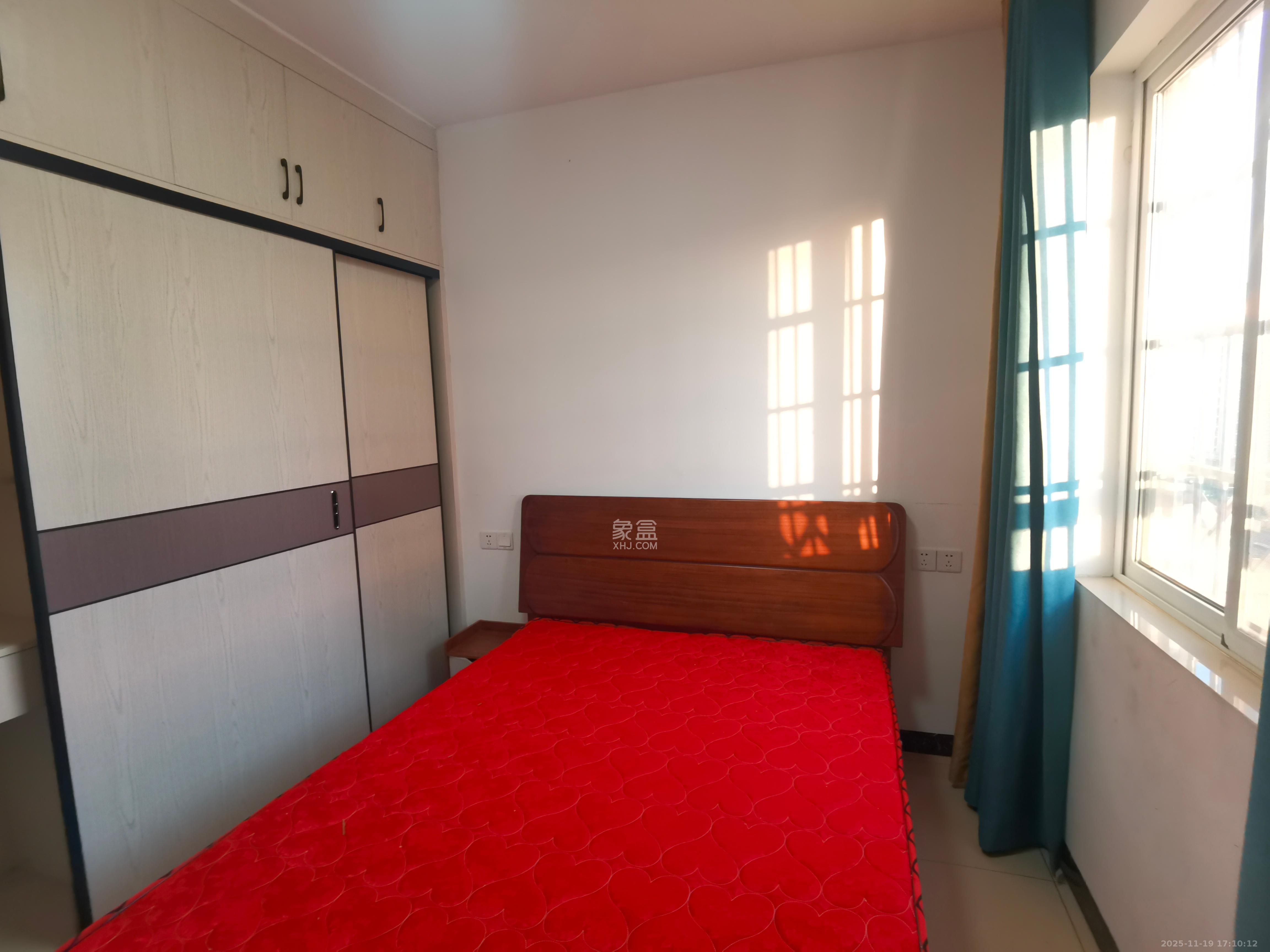 洋湖明园一期  1室0厅0卫    1700.0元/月室内图